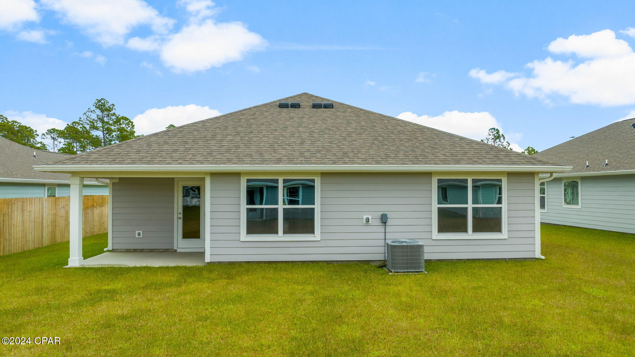 Image 4 For 213 Cades Court