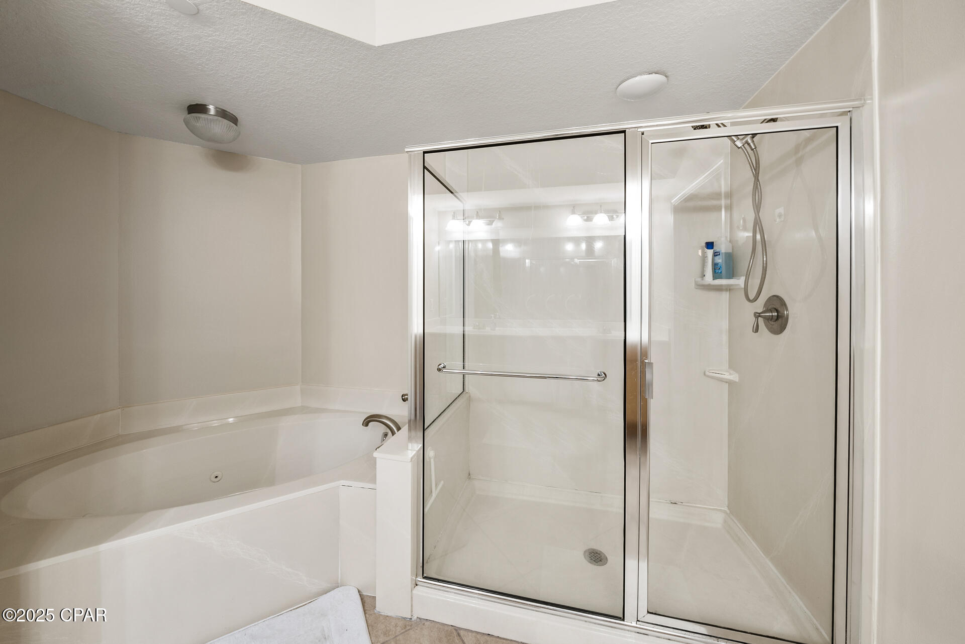 Image 20 For 2400 Grandiflora Boulevard E407