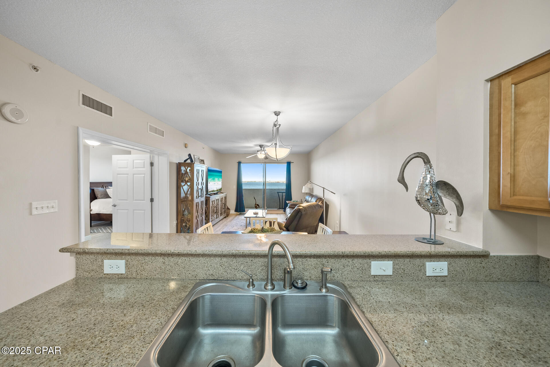 Image 5 For 2400 Grandiflora Boulevard E407