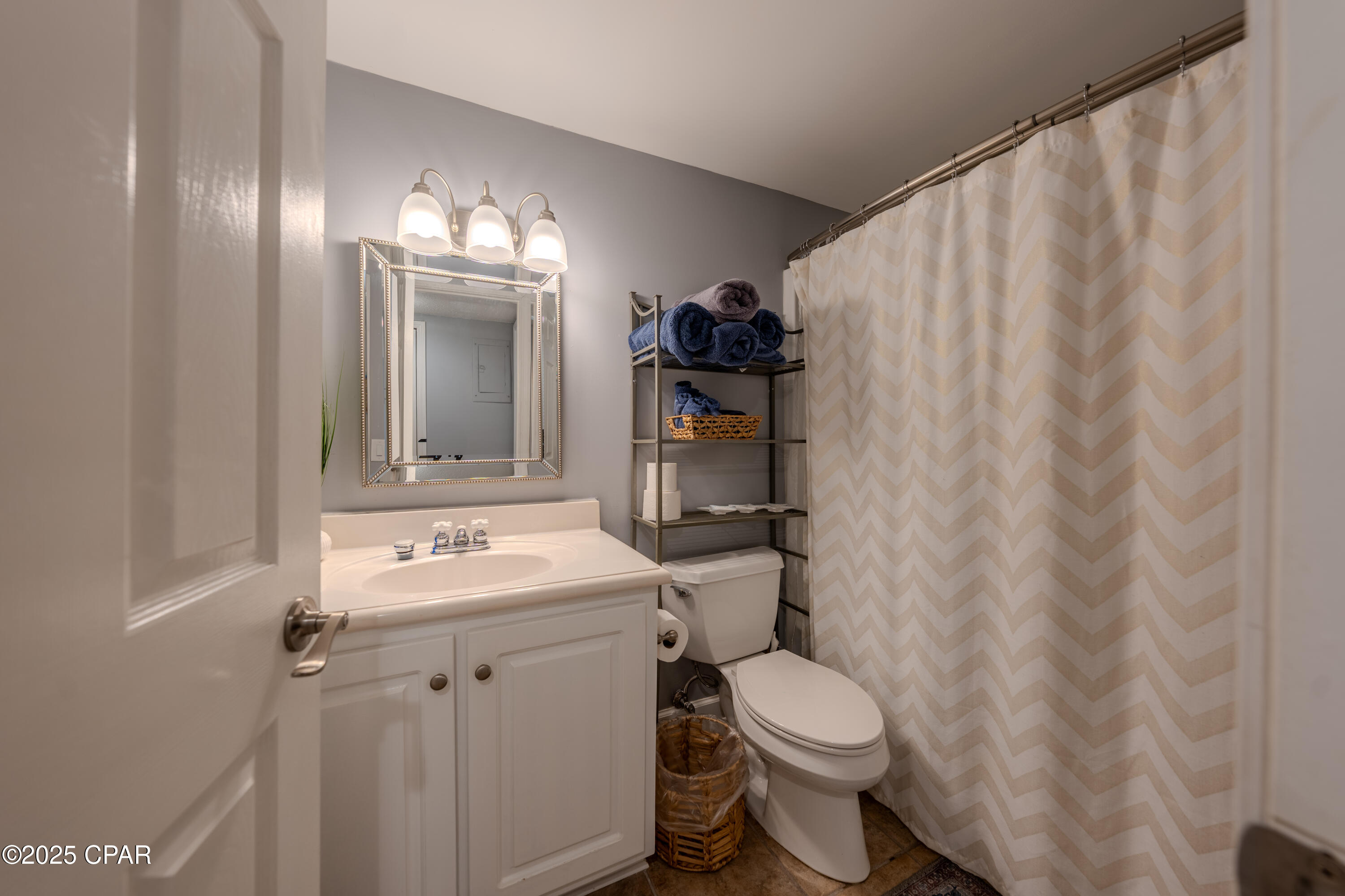 Image 15 For 4726 Bay Point  250