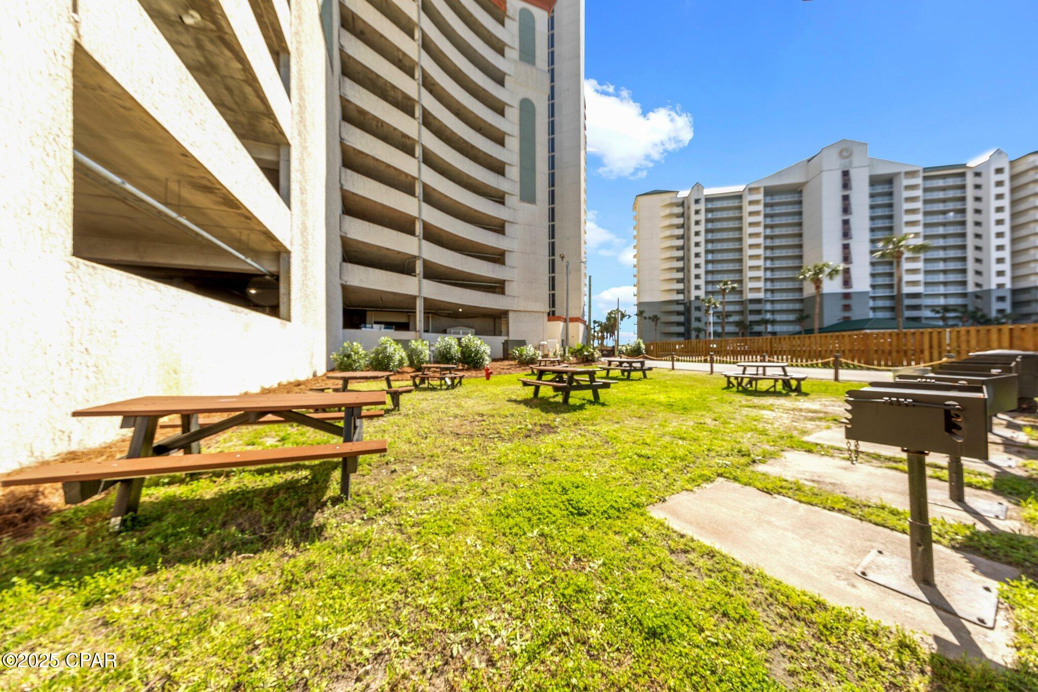 Image 46 For 9900 Thomas Drive 2009