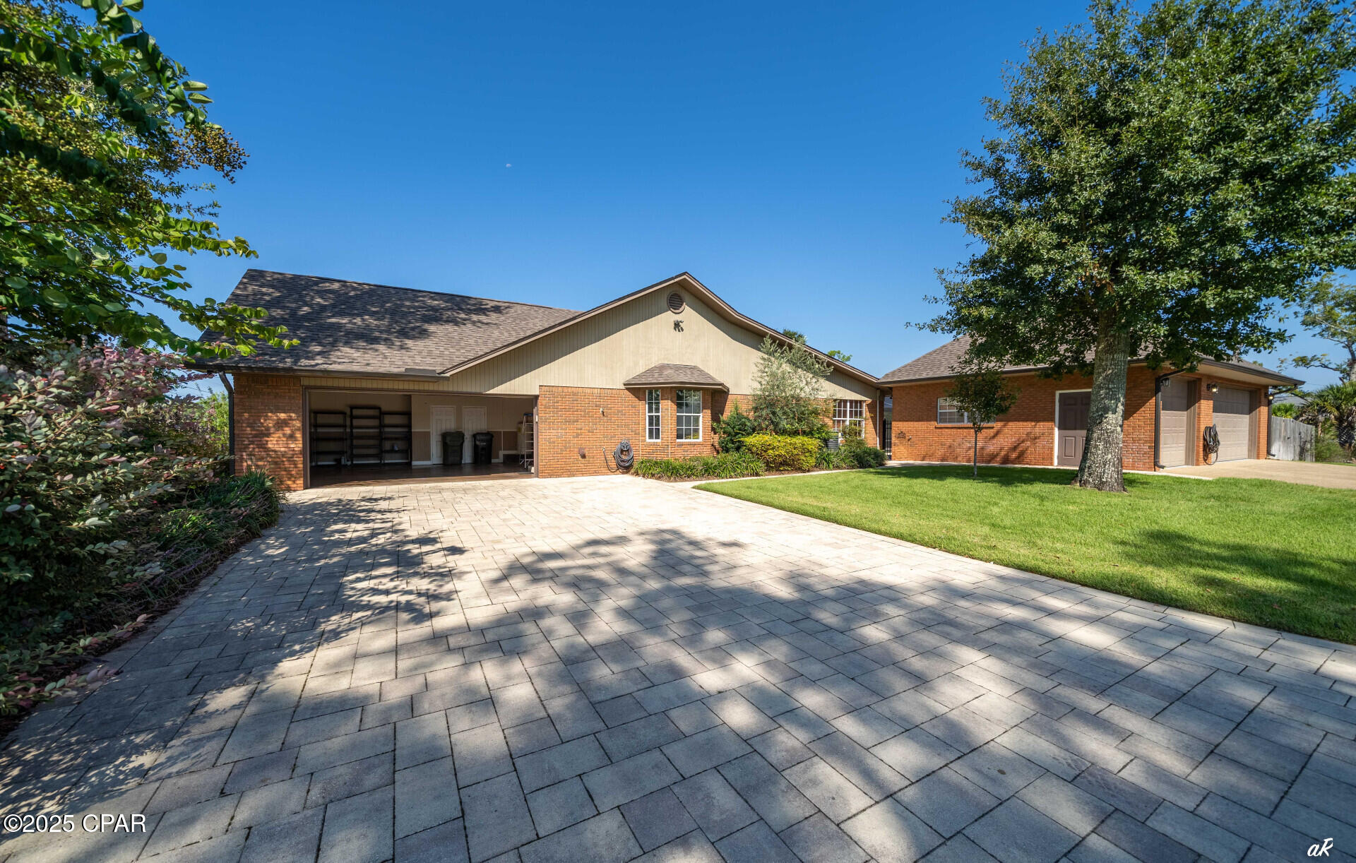 Image 4 For 700 8th Street Circle