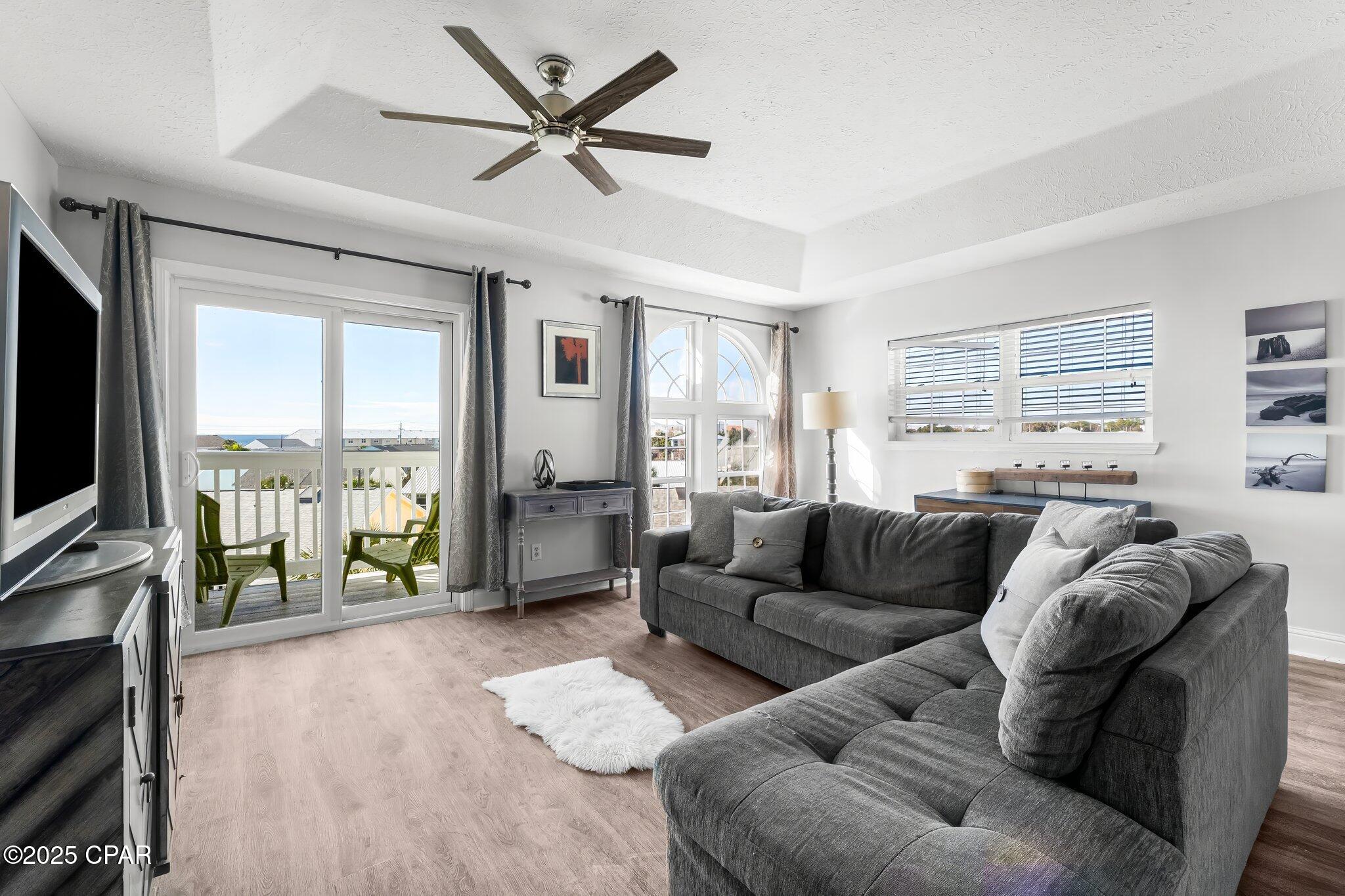 Image 24 For 17878 Front Beach Road E2