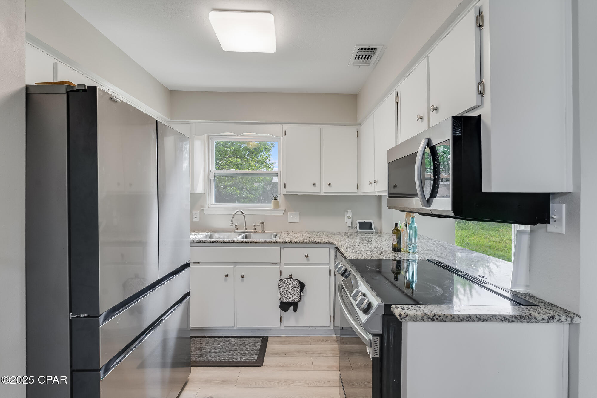 Image 14 For 2709 Ravenwood Court