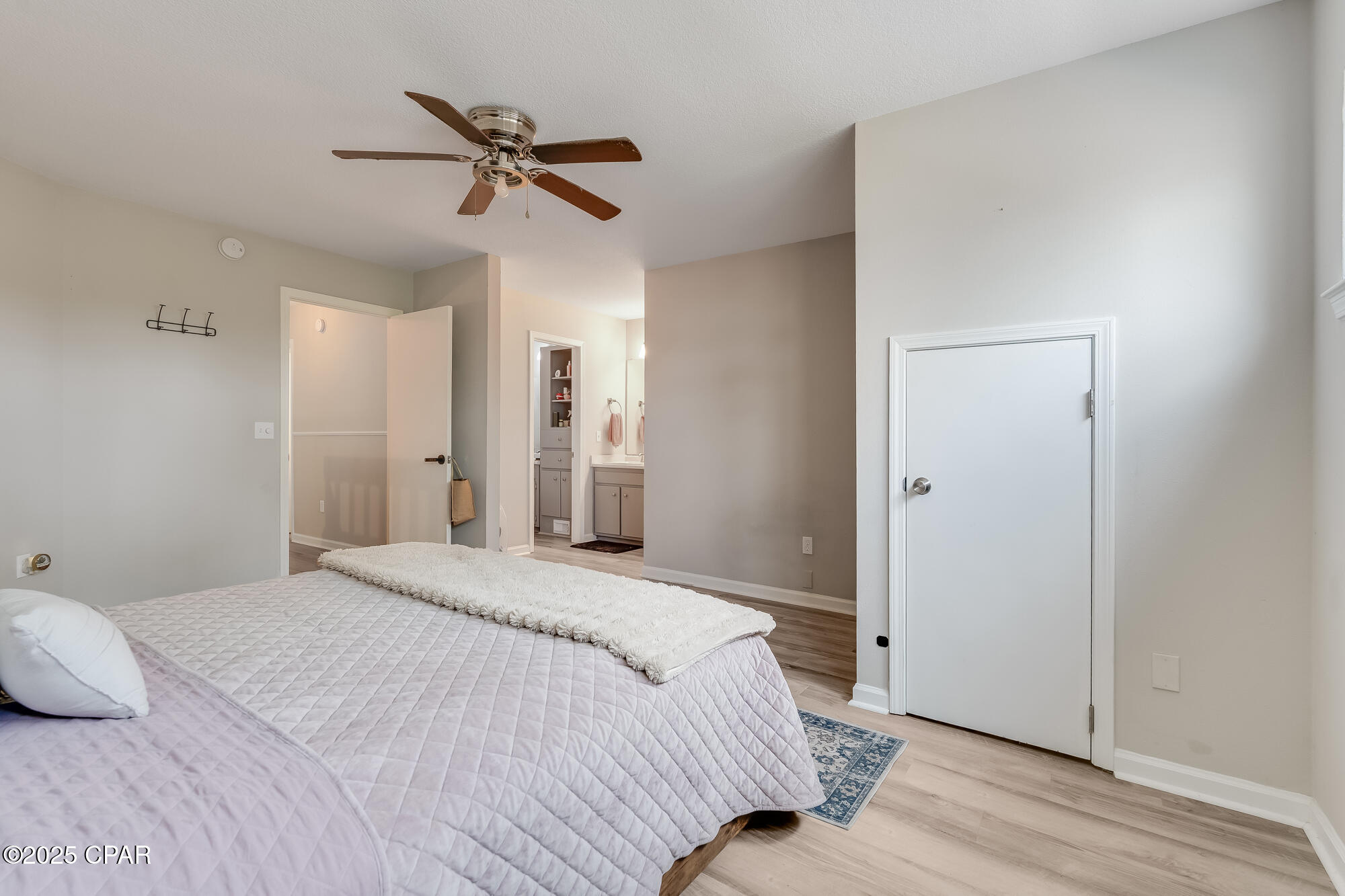 Image 20 For 2709 Ravenwood Court