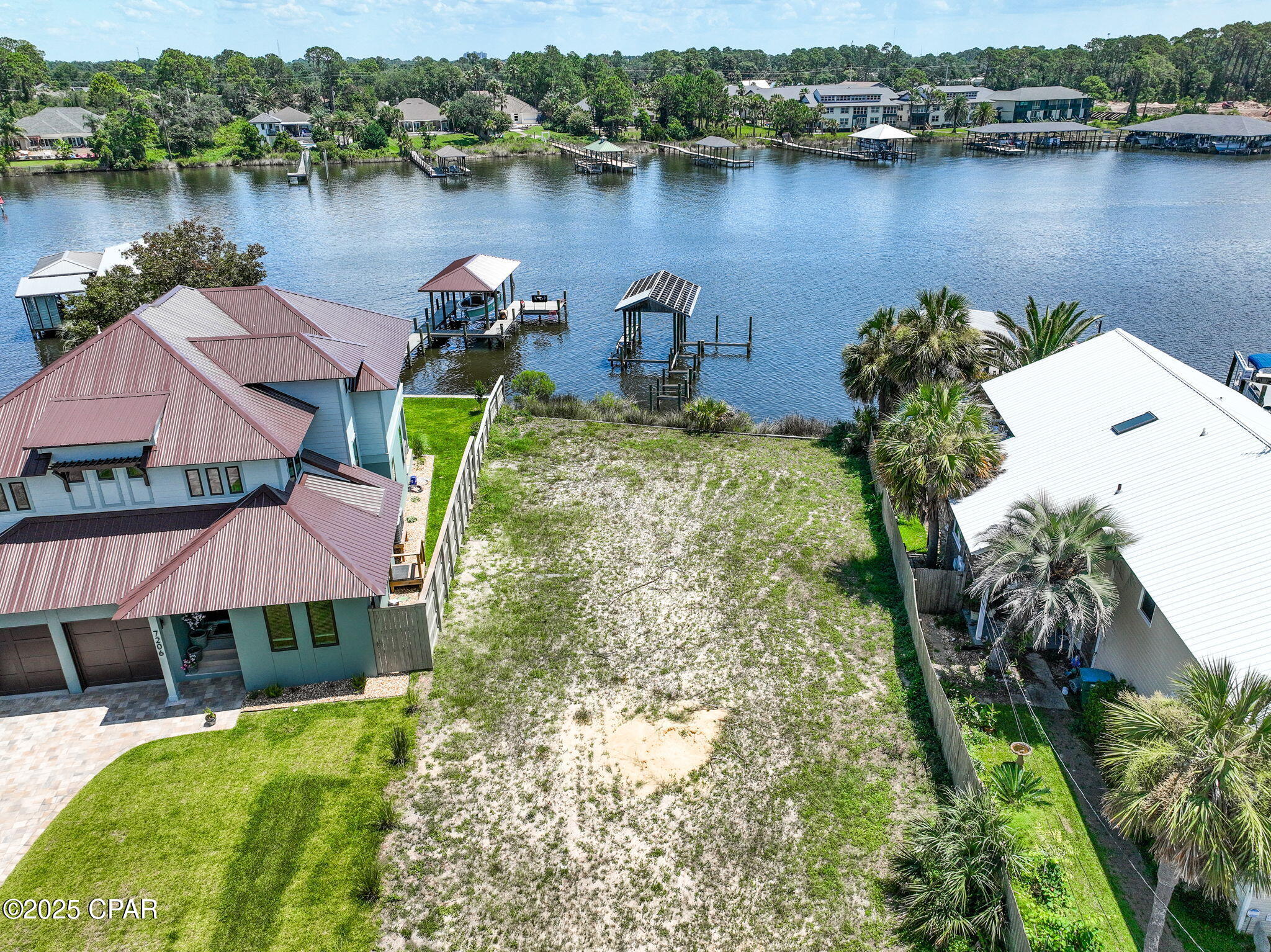 Image 2 For 7204 Lagoon Drive