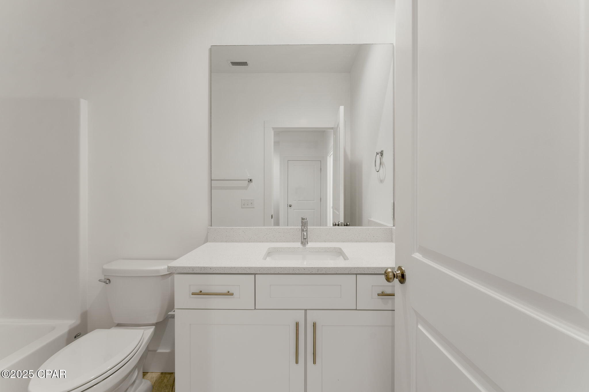 Image 19 For 7031 Patronis Drive