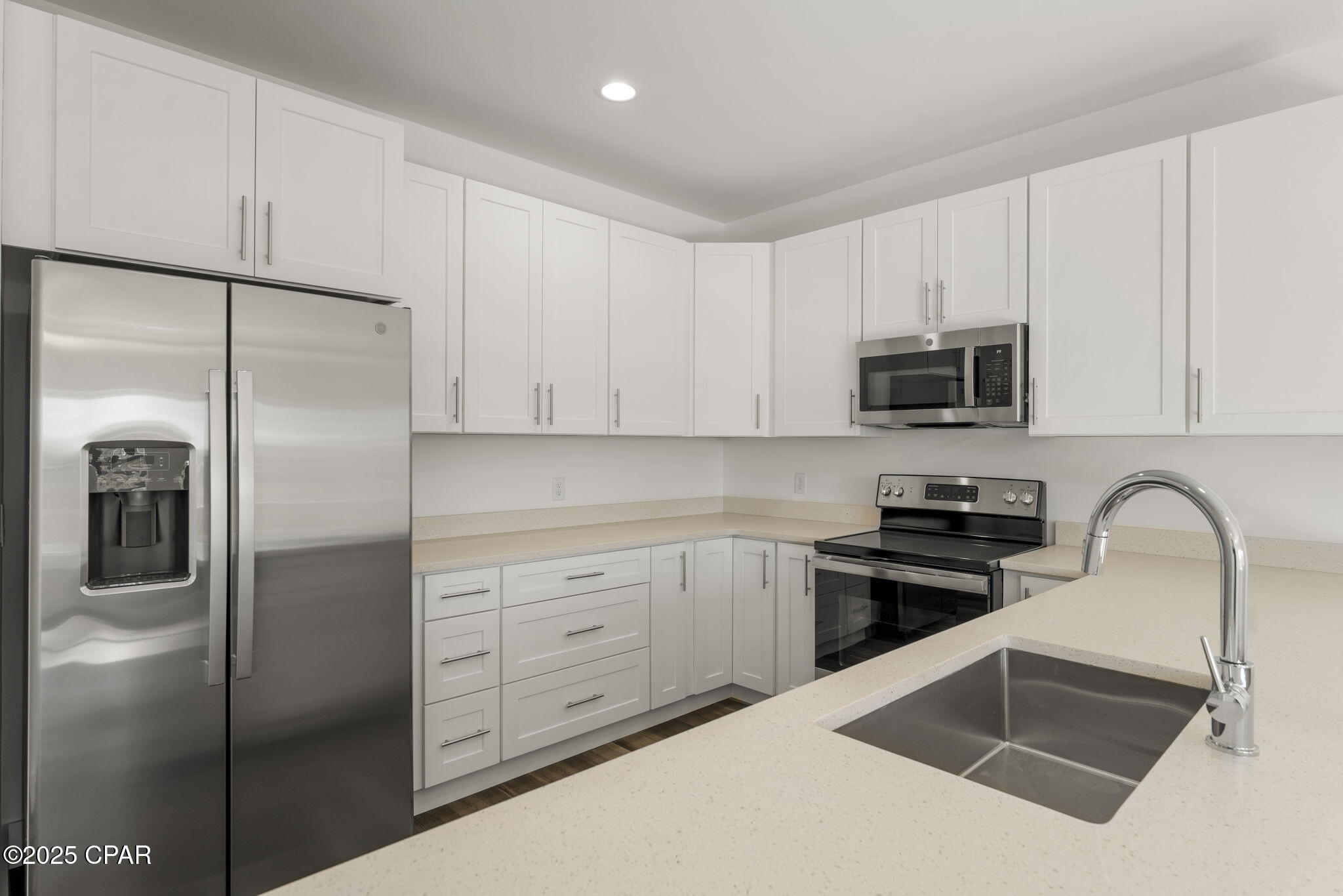 Image 7 For 7031 Patronis Drive