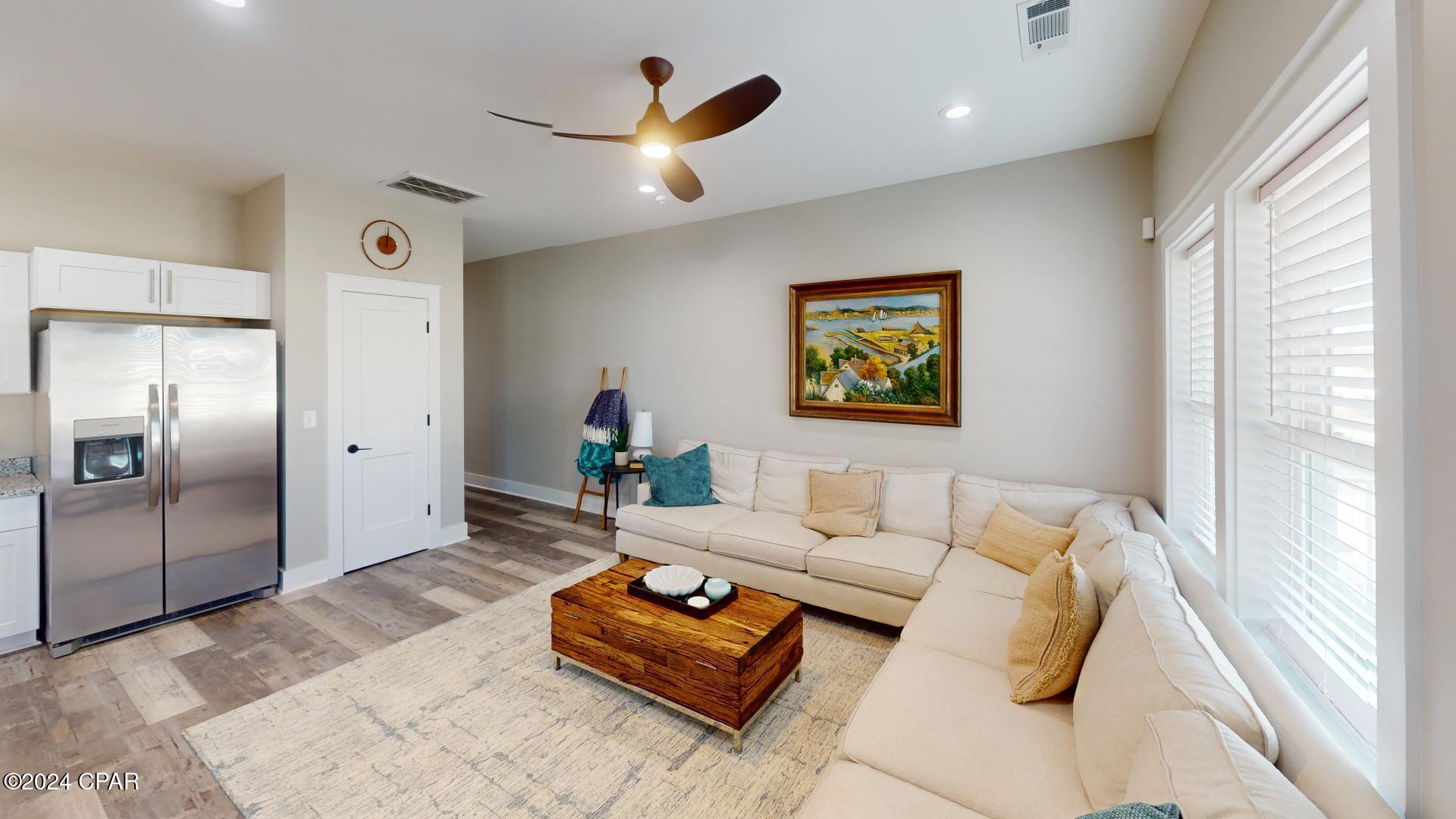 Image 16 For 304 Long Avenue