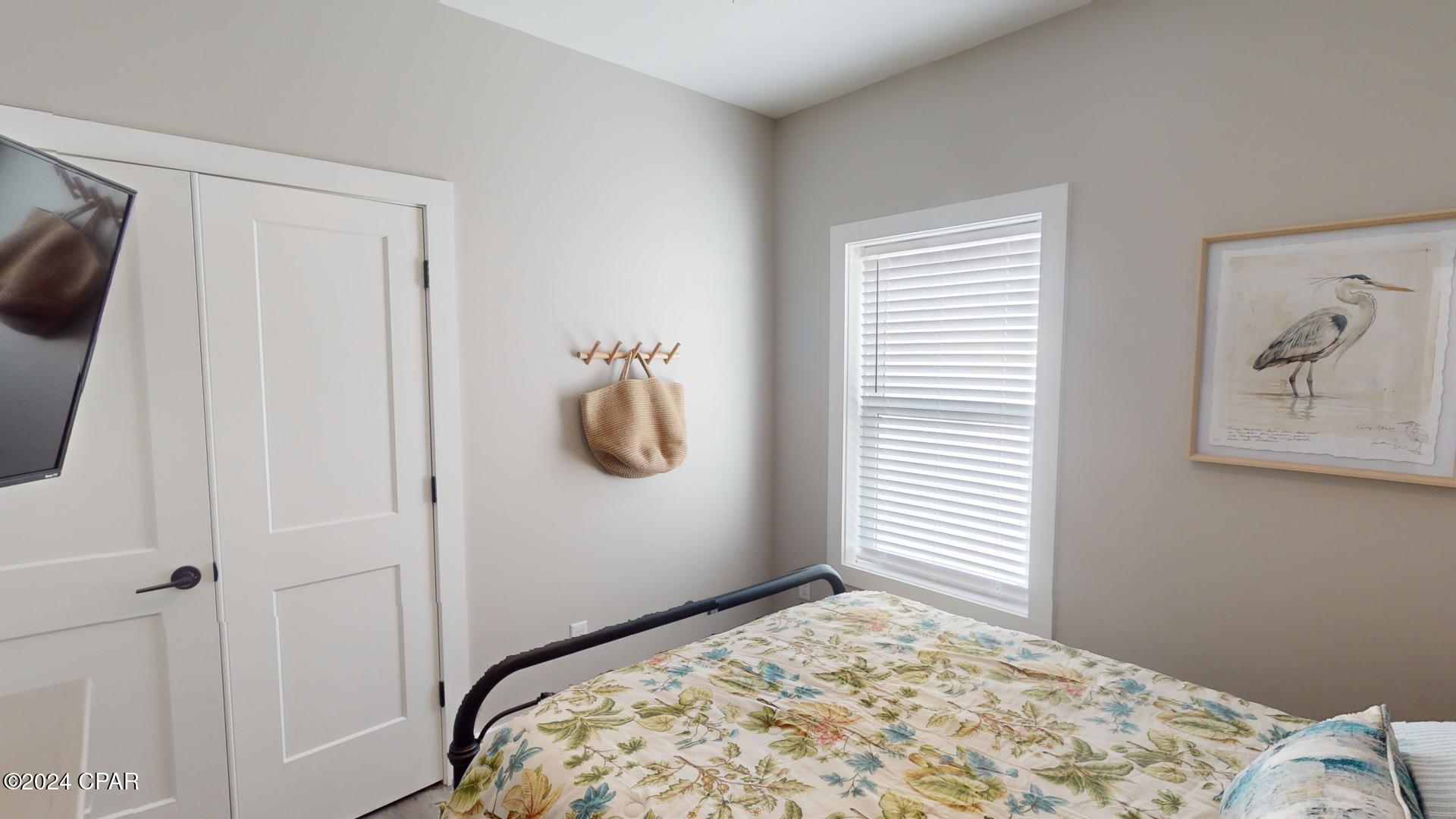 Image 34 For 304 Long Avenue