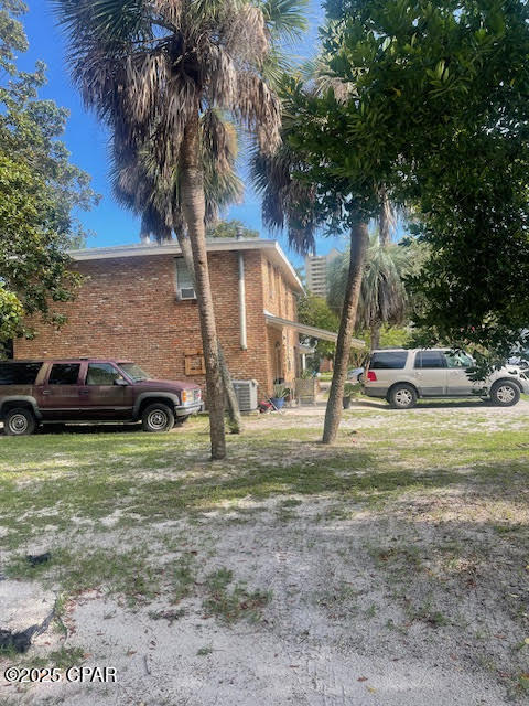 Listing photo id 10 for 307 Sundial Street