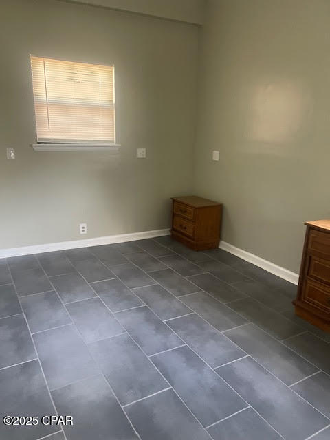 Listing photo id 27 for 307 Sundial Street