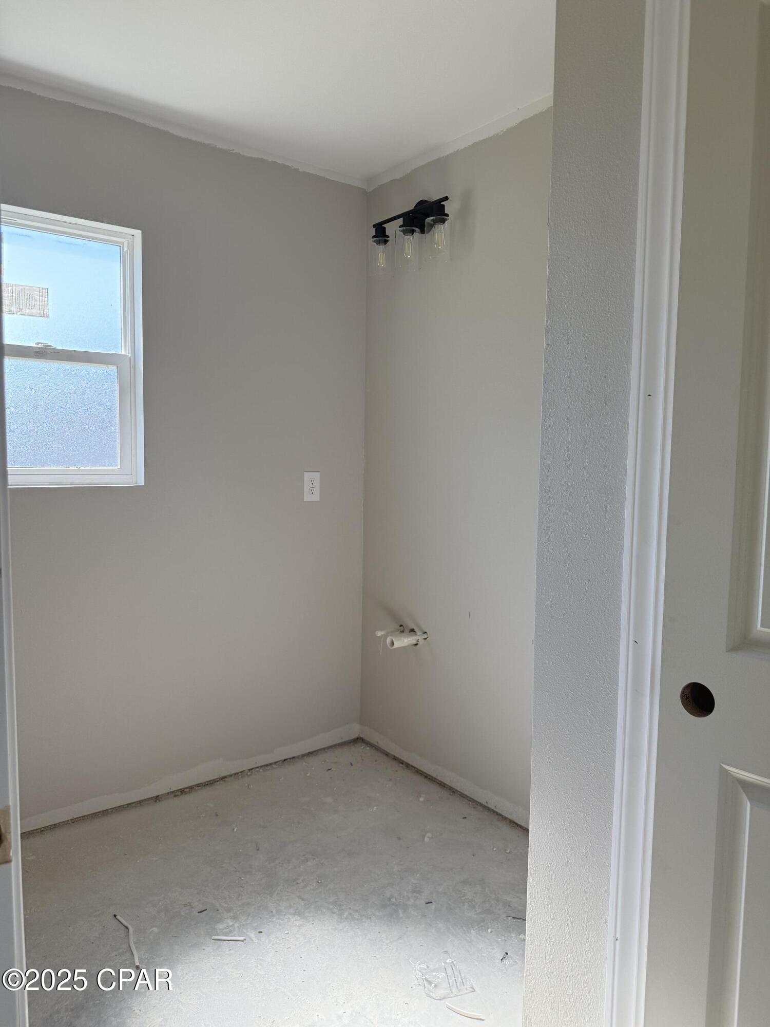 Image 12 For 19298 Cressie Lane