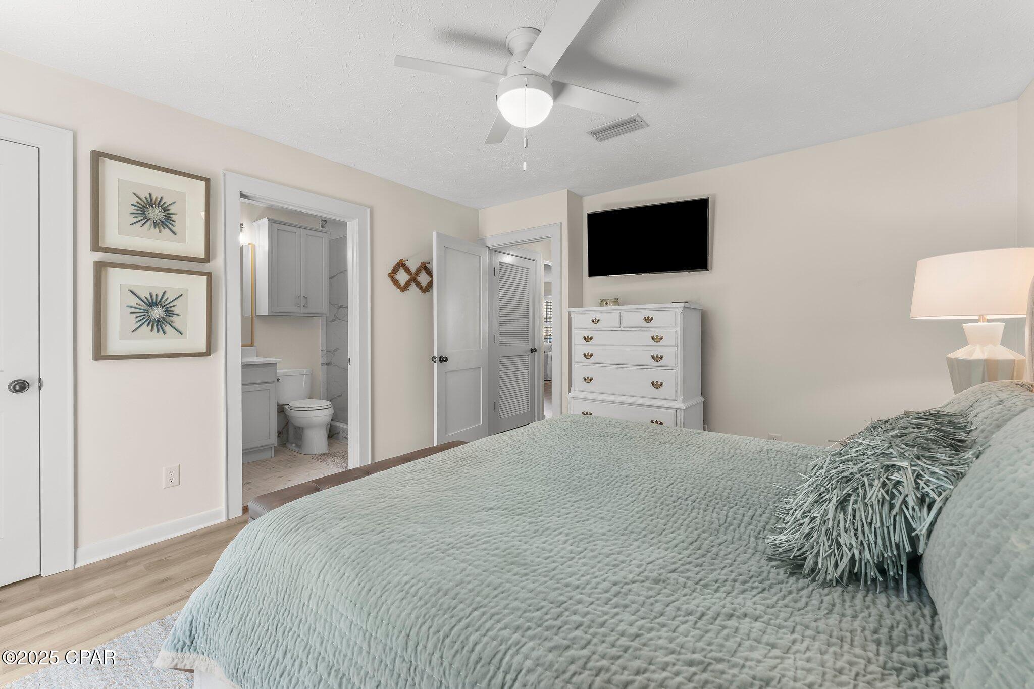 Image 19 For 17642 Front Beach Road B1