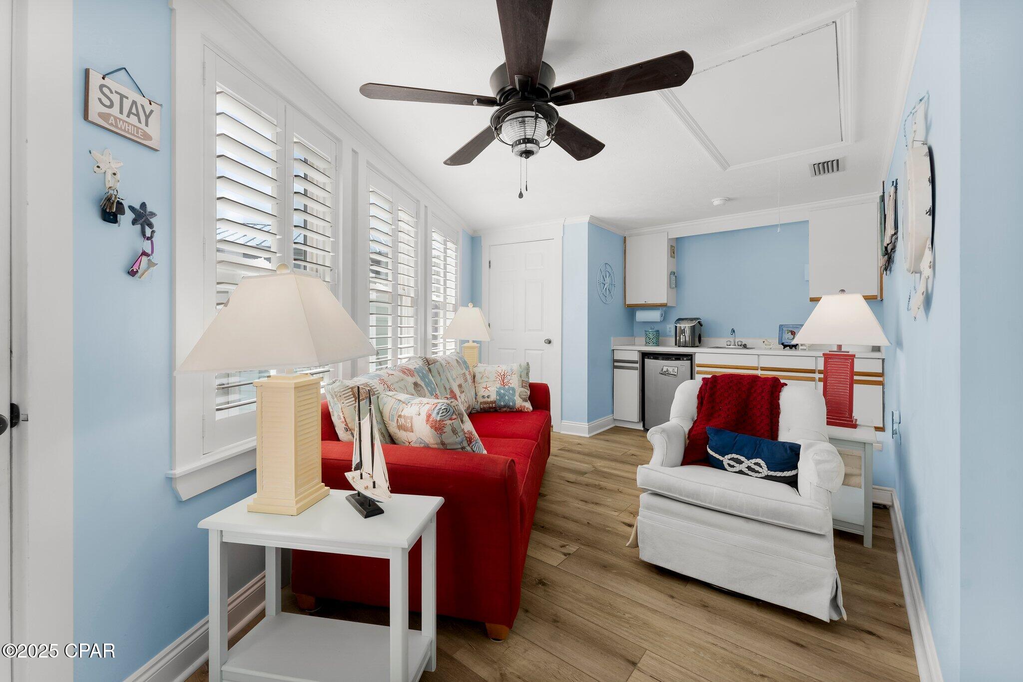 Image 14 For 528 Venture Boulevard