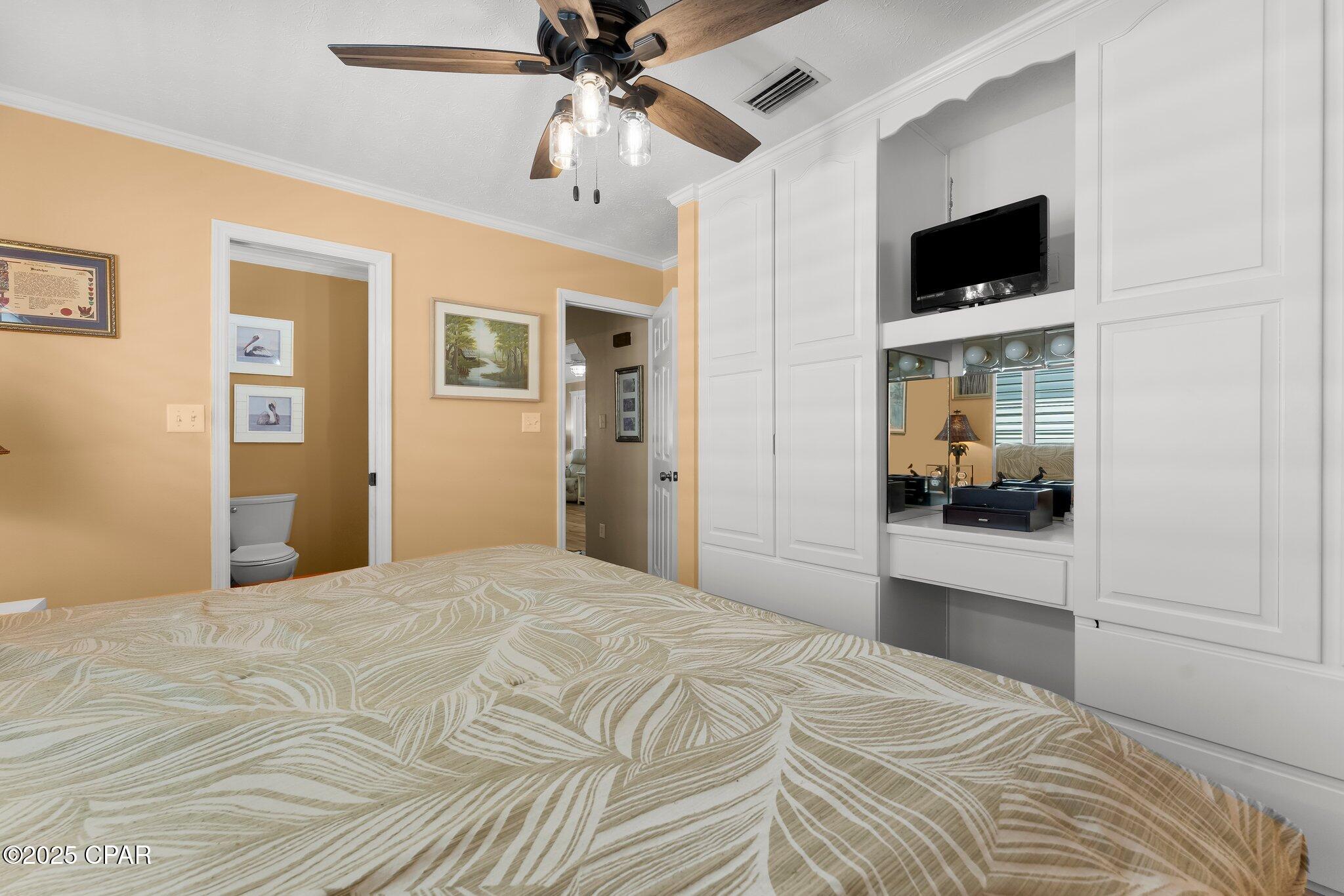 Image 19 For 528 Venture Boulevard