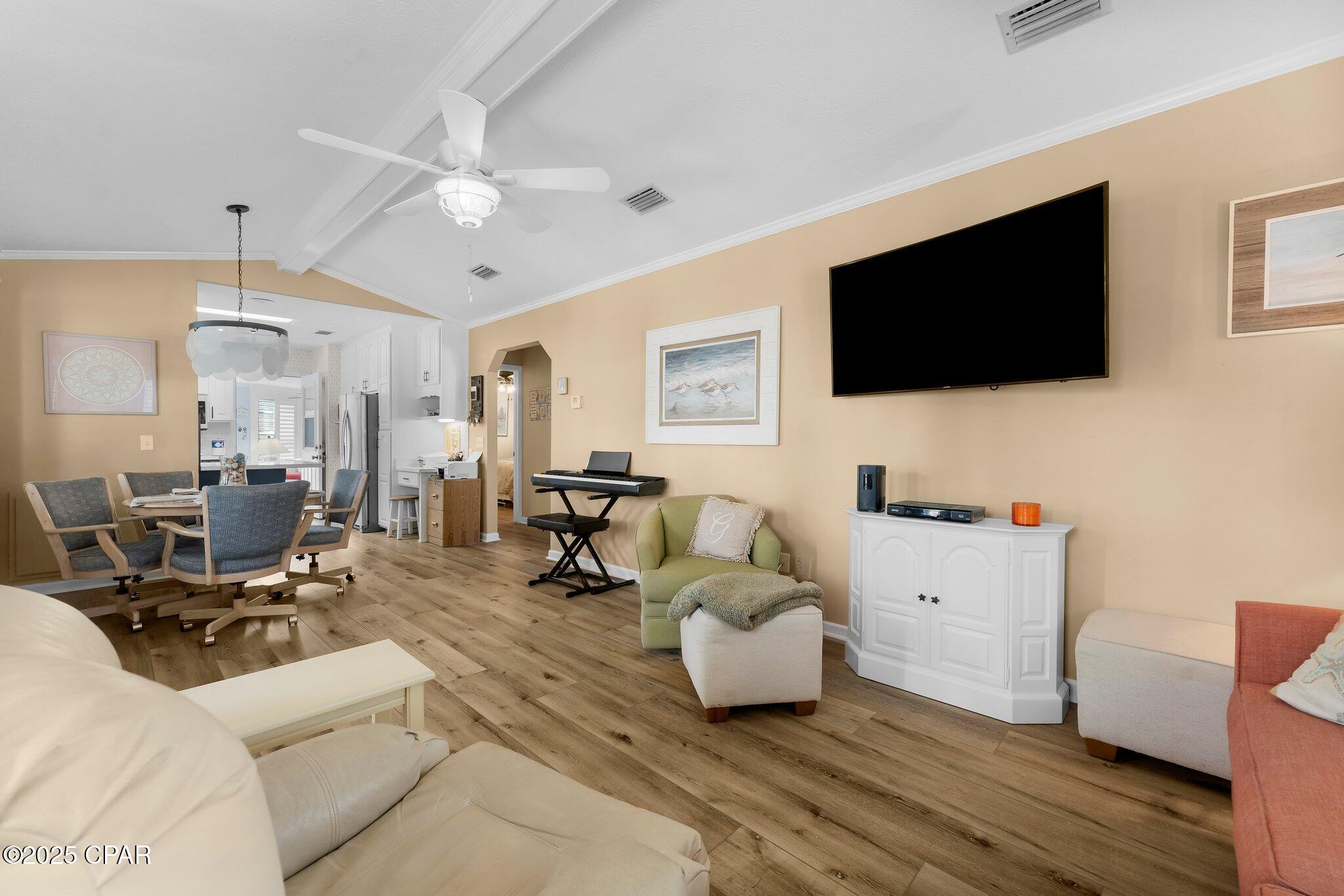 Image 7 For 528 Venture Boulevard