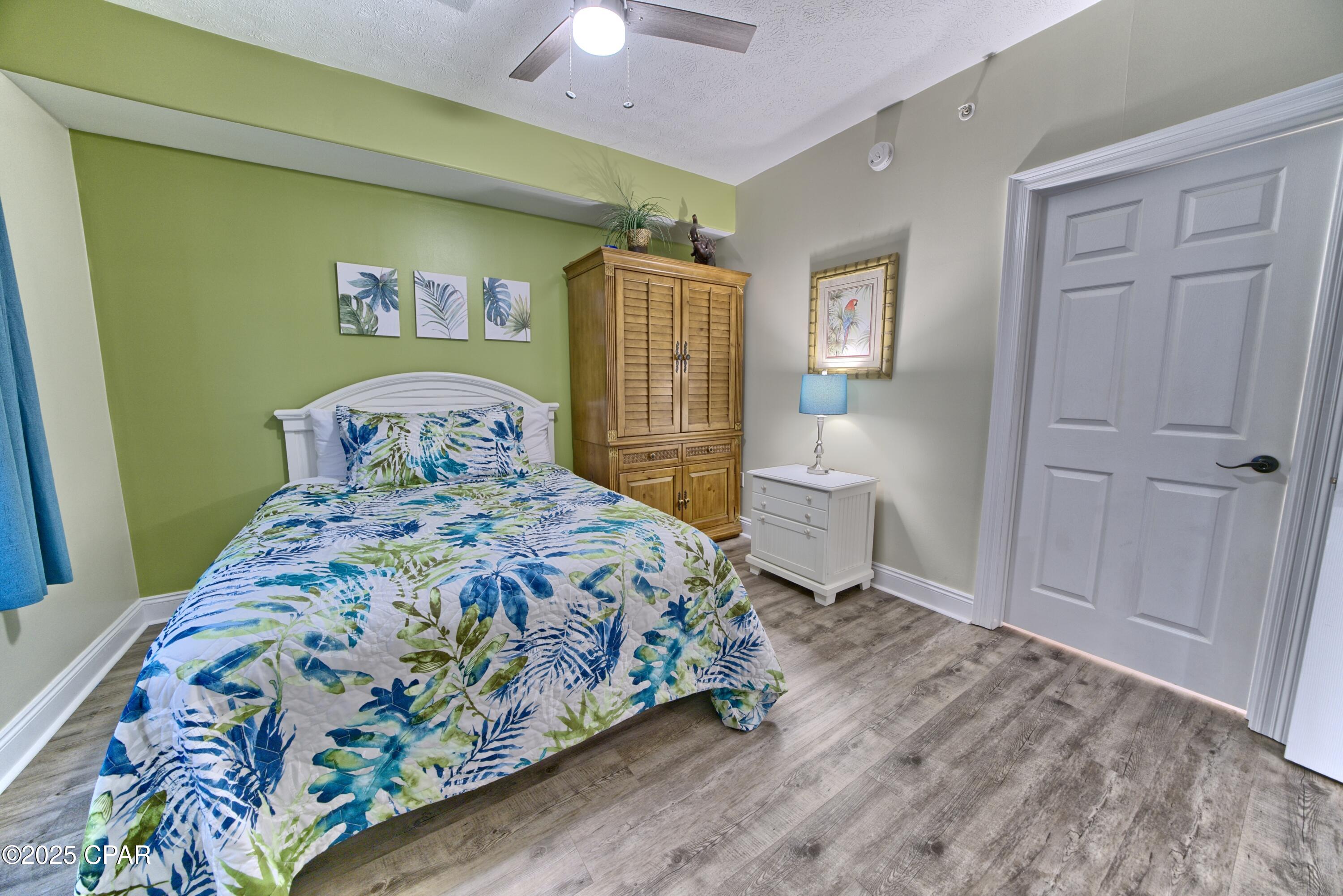 Image 25 For 5004 Thomas Drive 1404