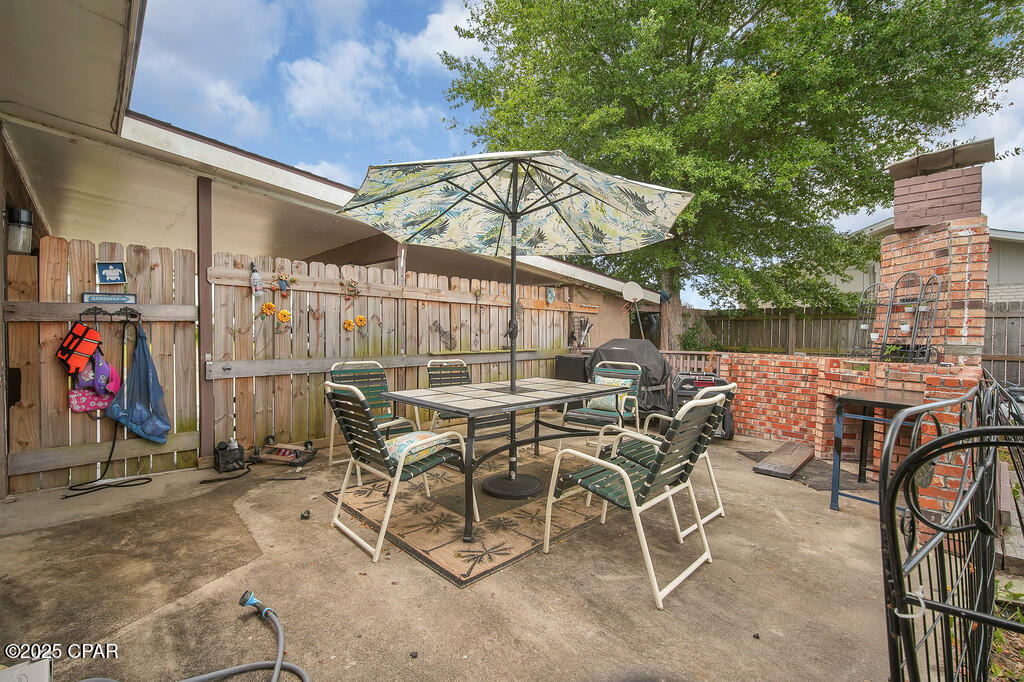 Image 10 For 4127 Leslie Lane