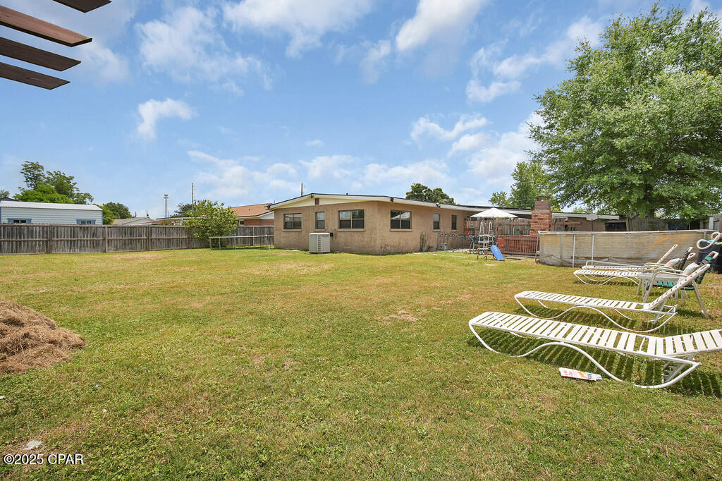 Image 13 For 4127 Leslie Lane