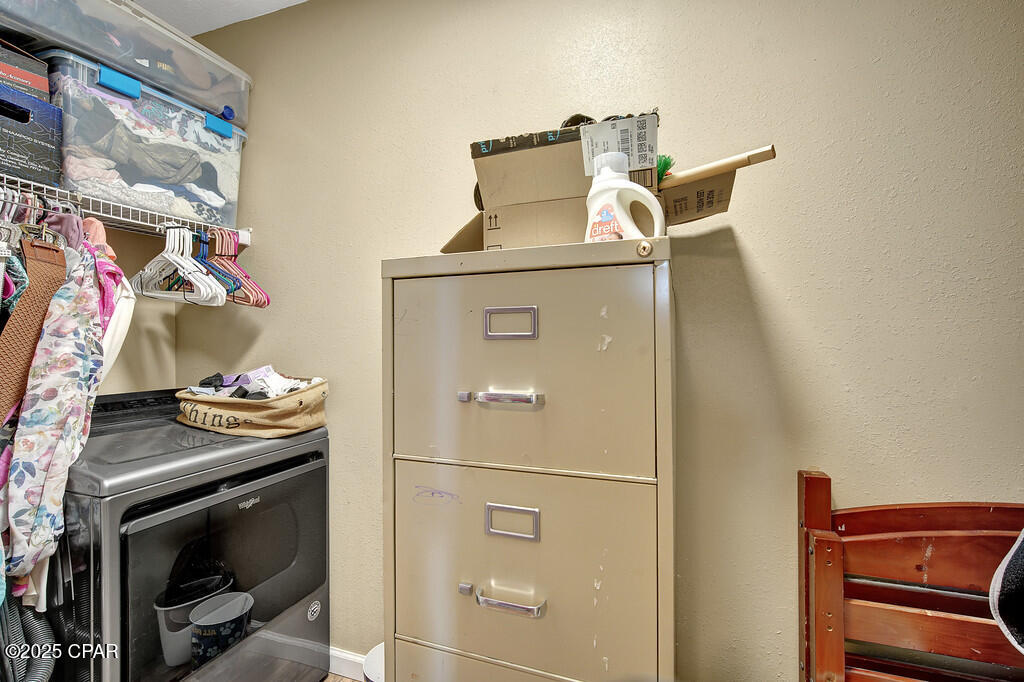 Image 24 For 4127 Leslie Lane