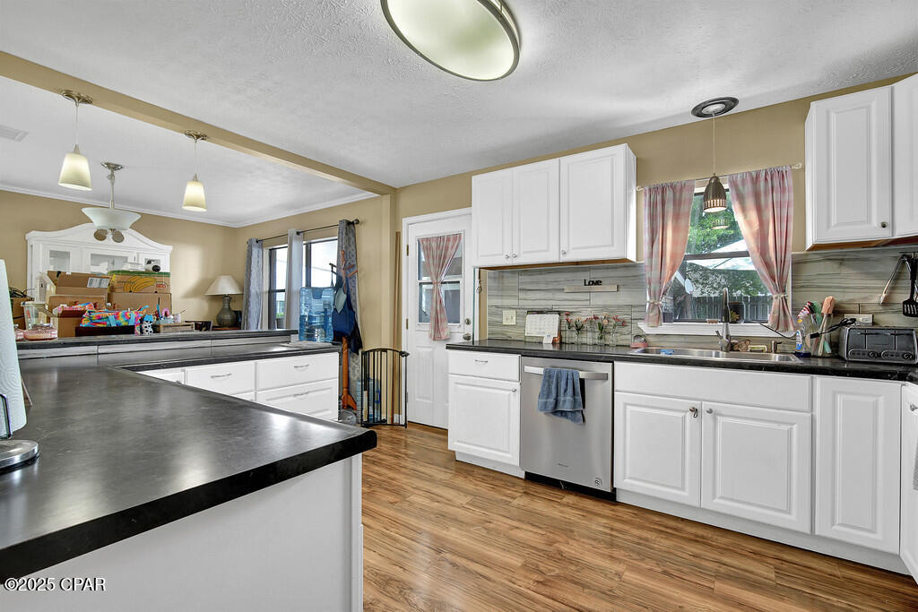 Image 25 For 4127 Leslie Lane