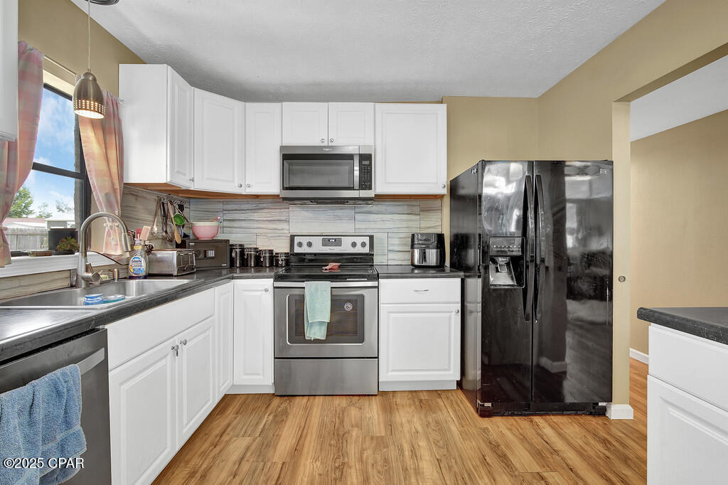 Image 27 For 4127 Leslie Lane