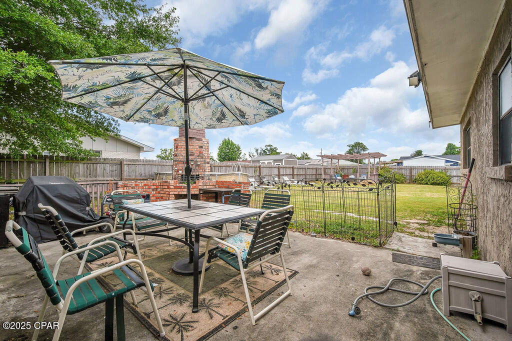 Image 9 For 4127 Leslie Lane