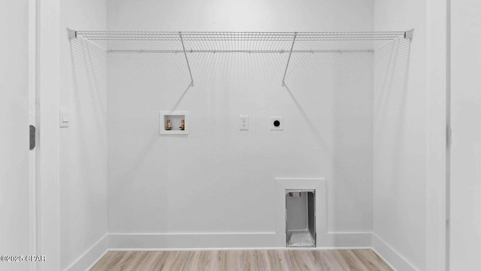 Image 28 For 252 Salt Creek Lane