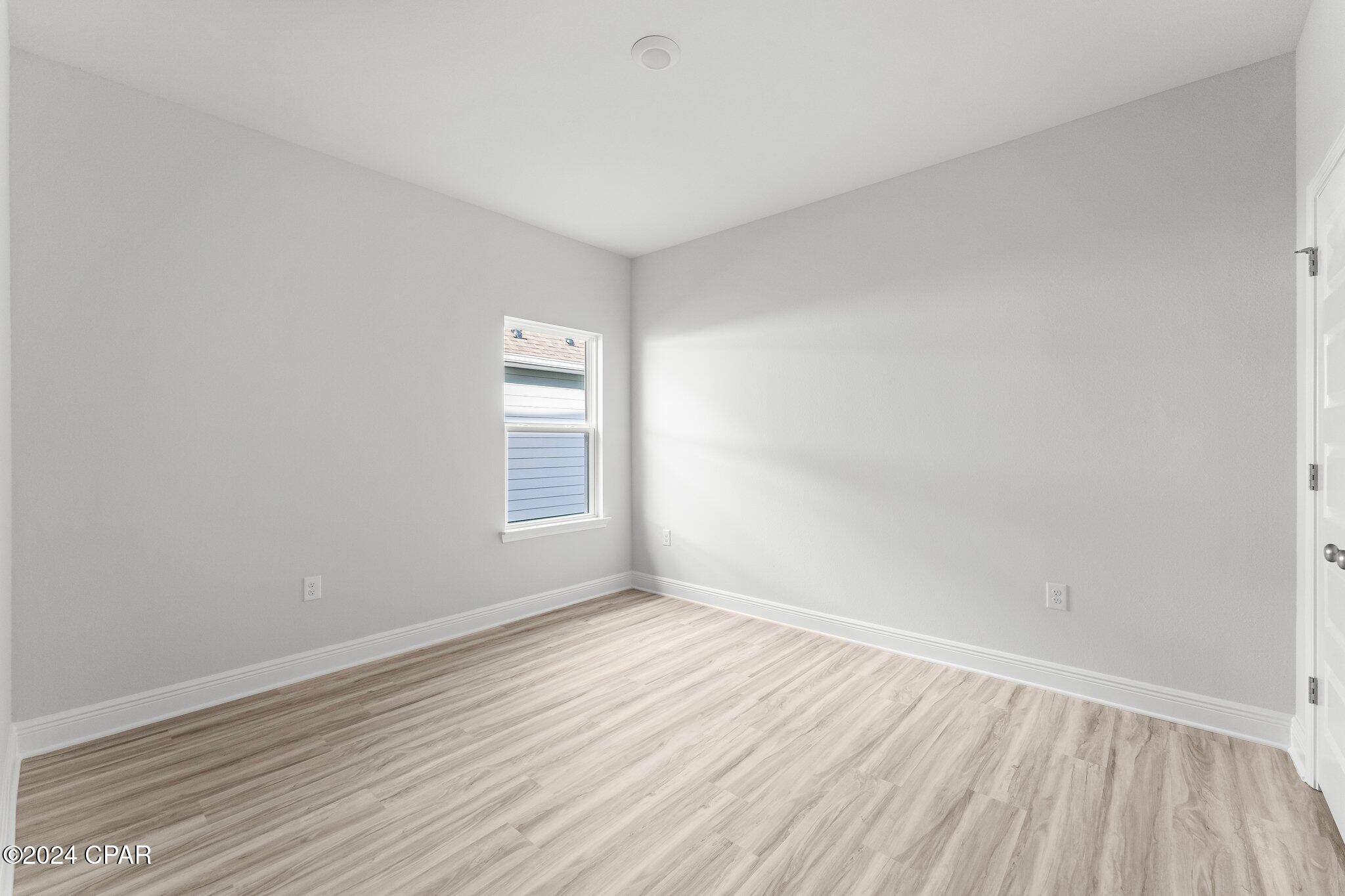 Image 21 For 664 Norris Drive