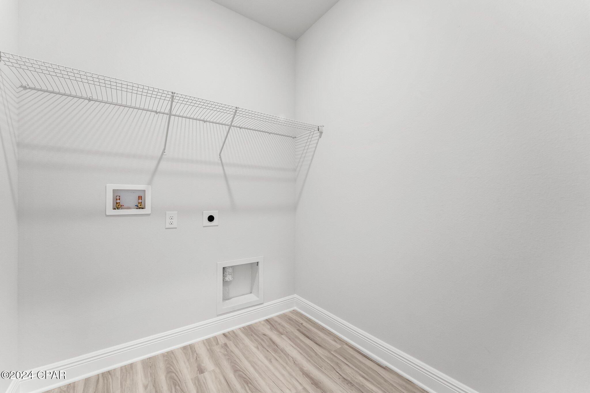 Image 23 For 664 Norris Drive