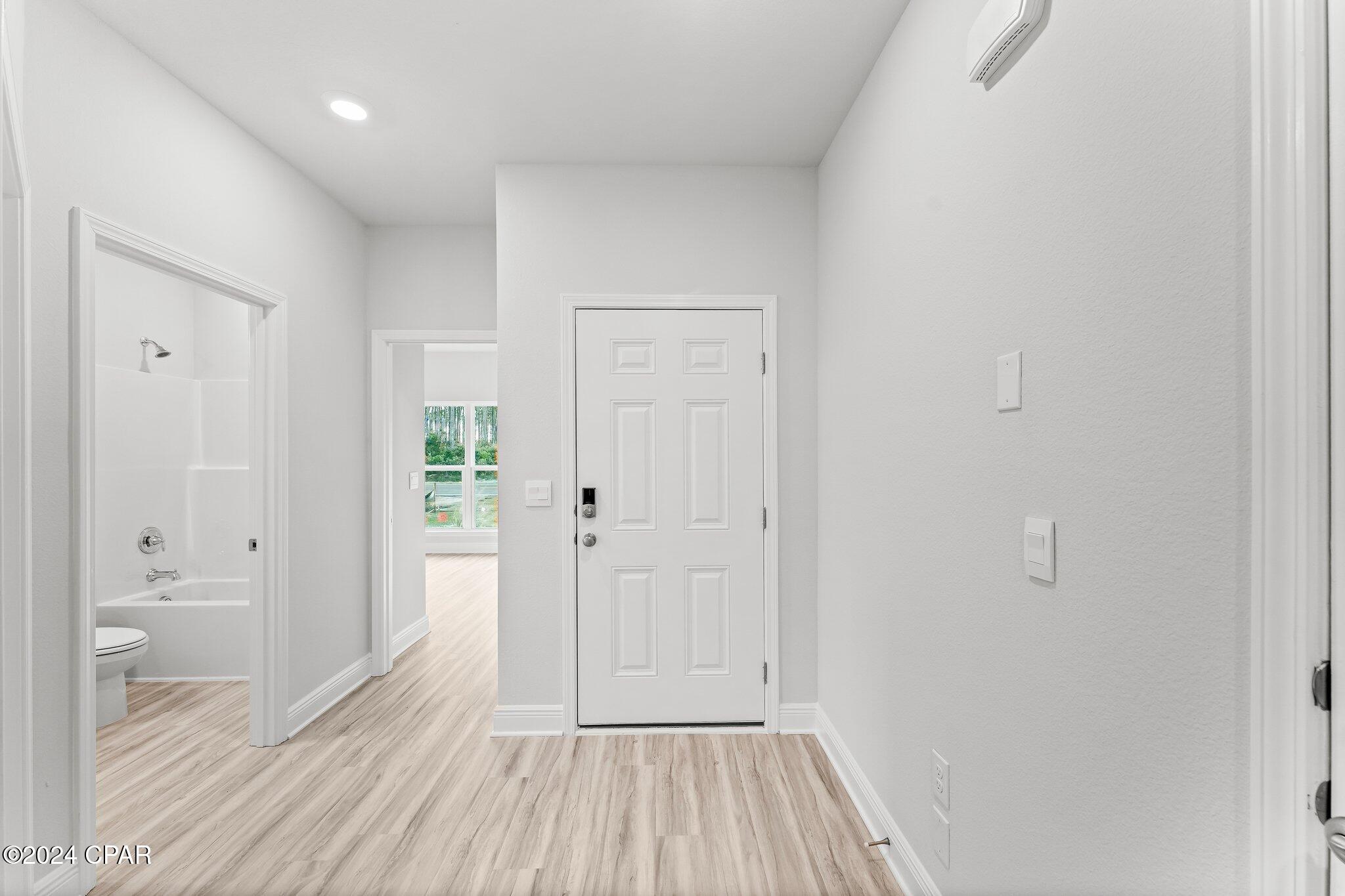 Image 4 For 664 Norris Drive