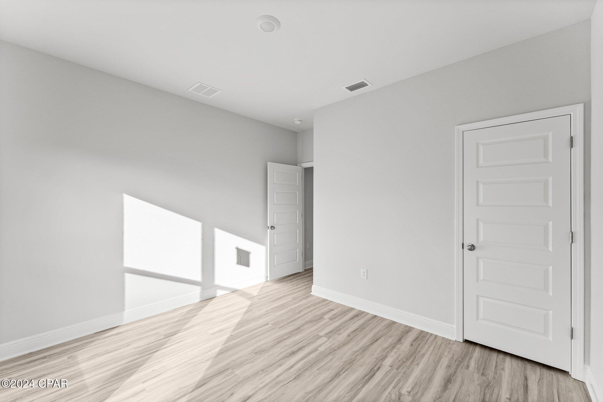 Image 6 For 664 Norris Drive