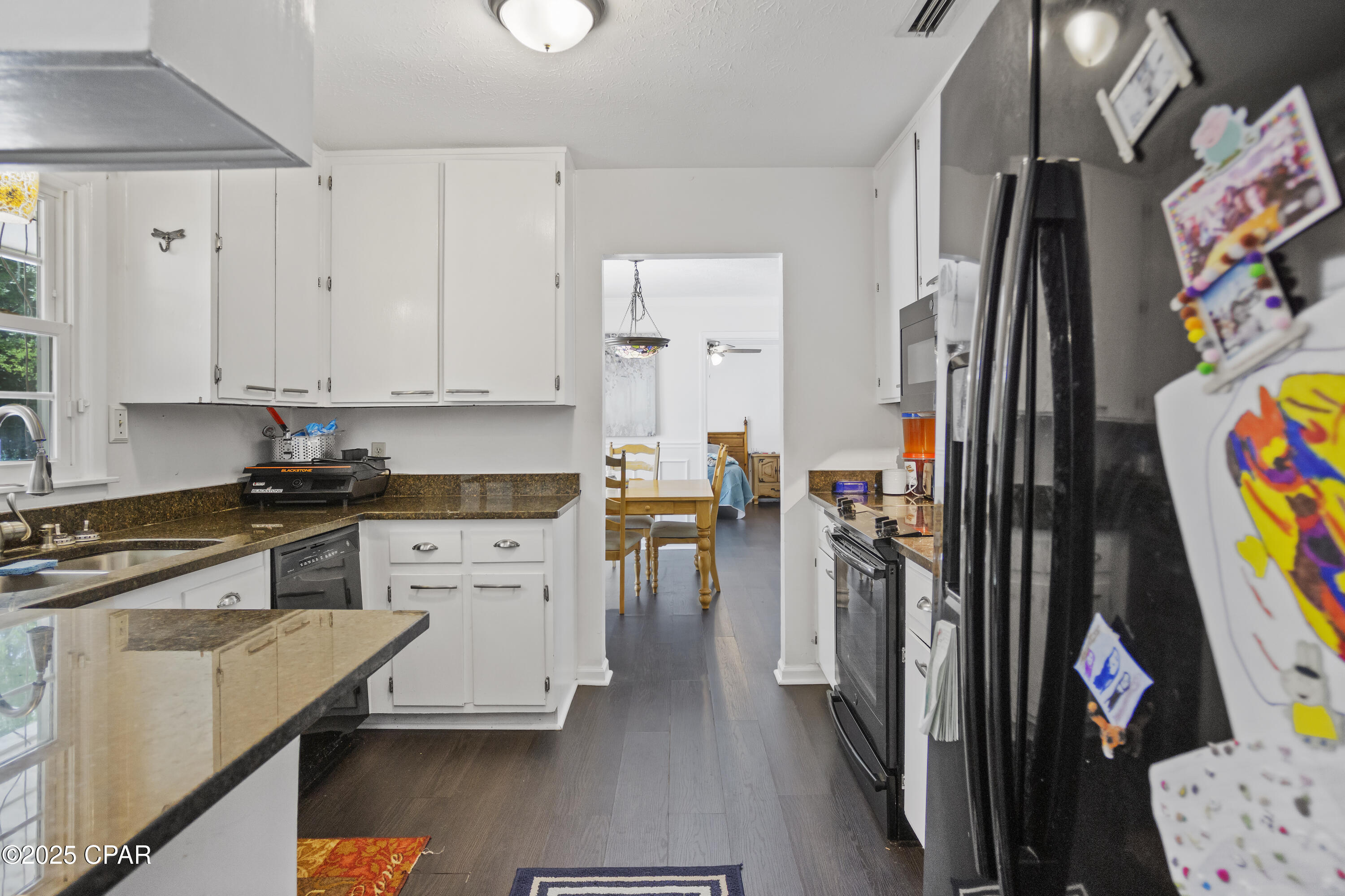 Image 15 For 2025 Shady Oaks Drive