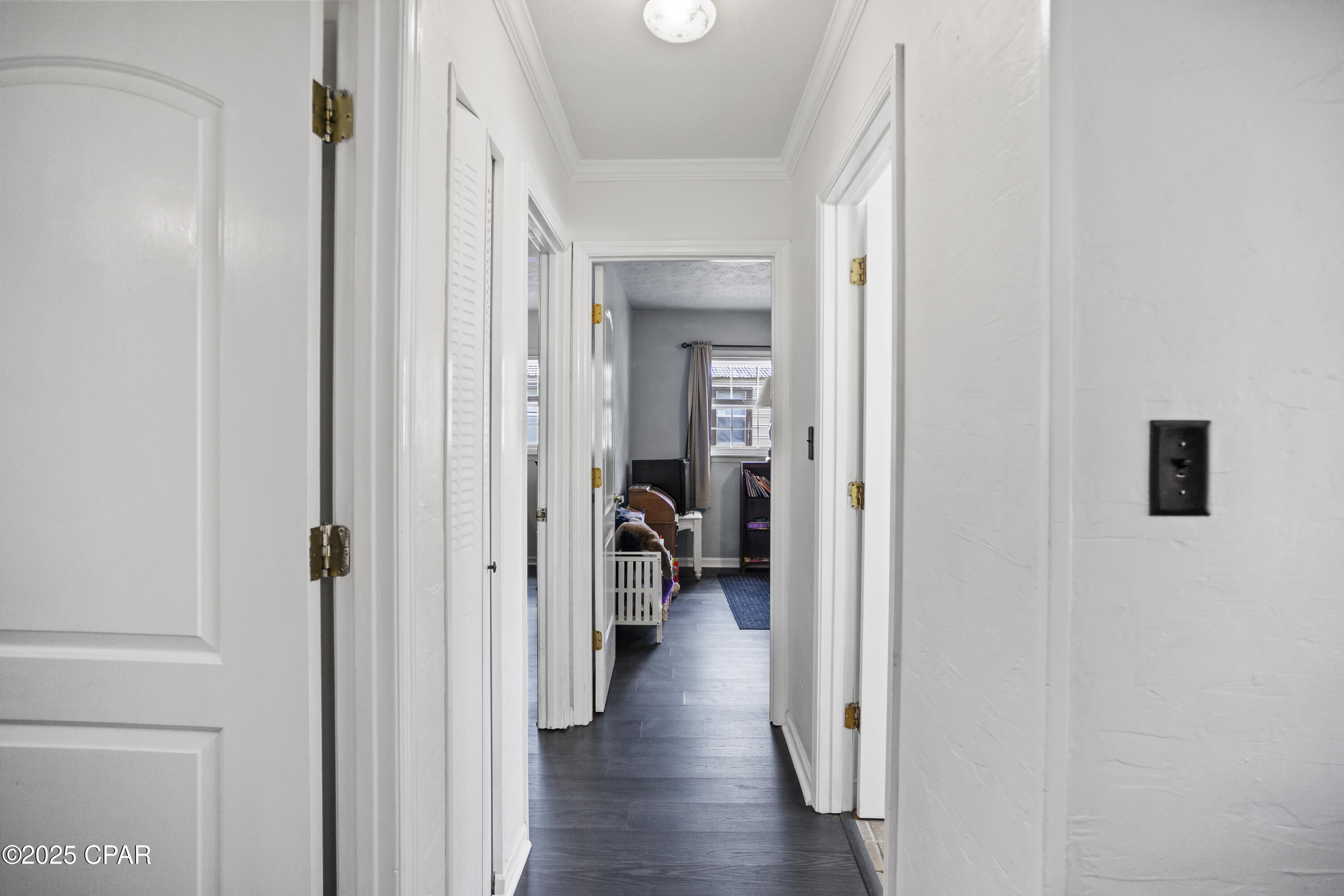 Image 19 For 2025 Shady Oaks Drive