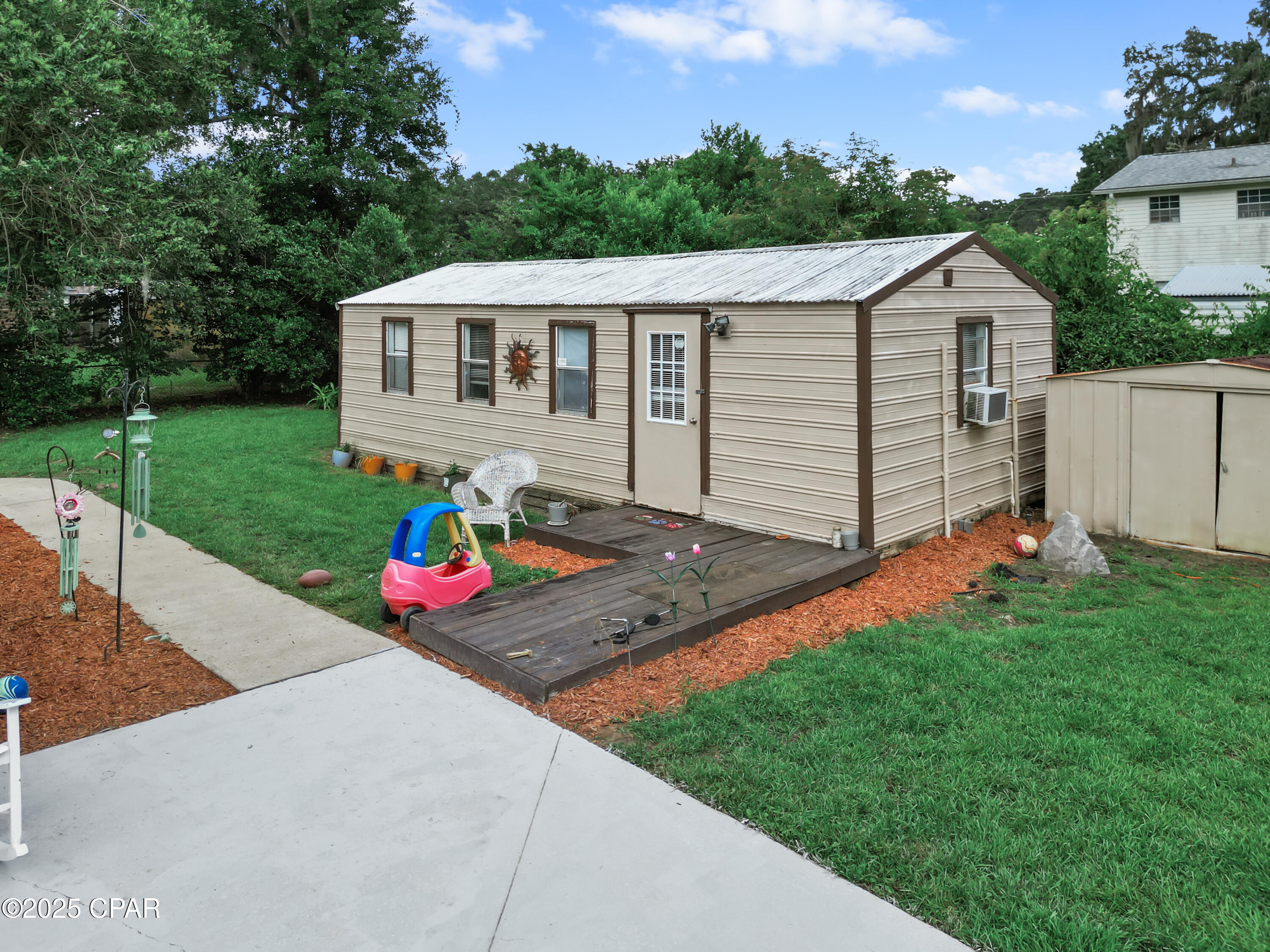 Image 6 For 2025 Shady Oaks Drive