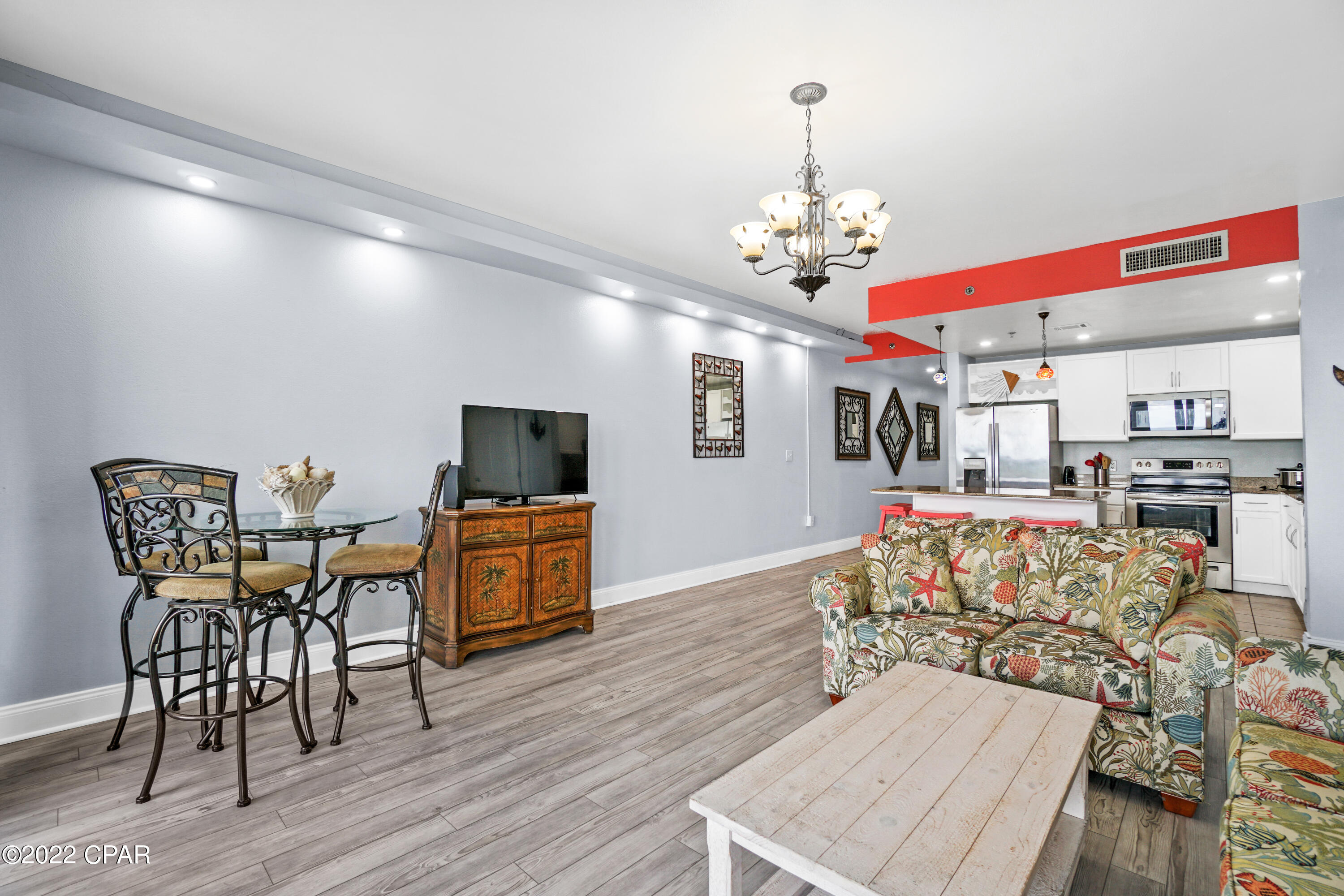 Image 6 For 9902 Thomas Drive 1928