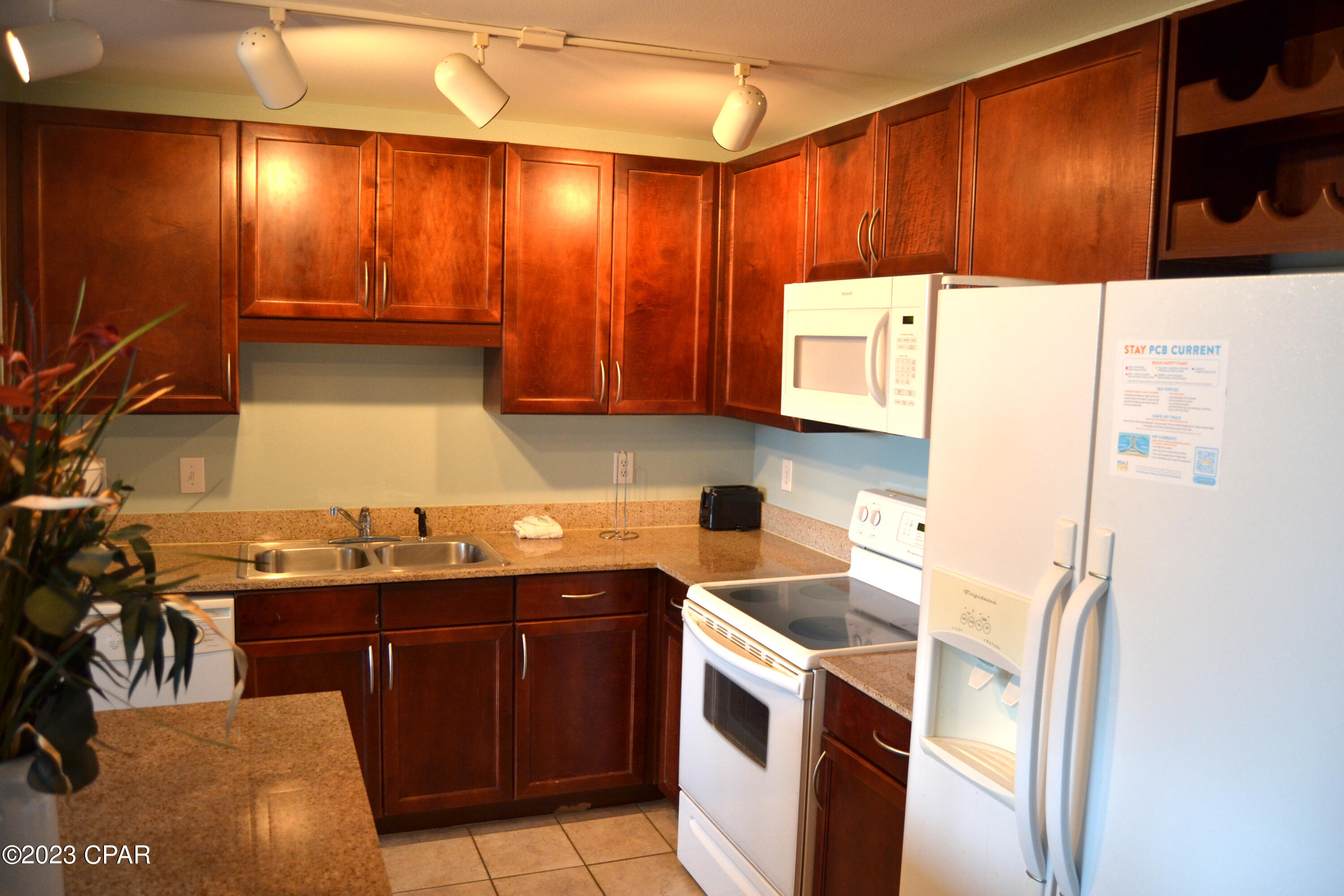 Image 5 For 9860 Thomas 127 Drive 127