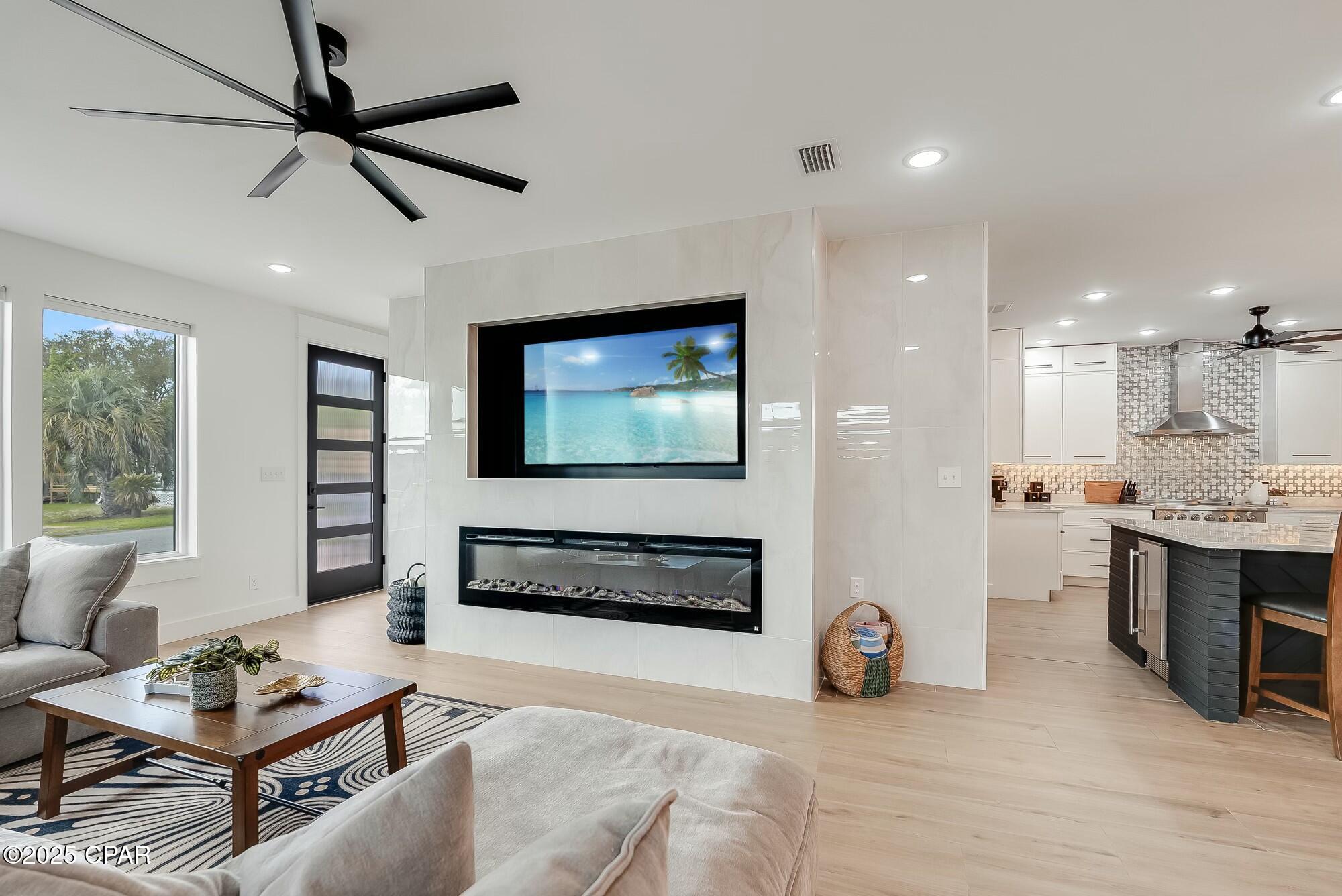 Image 19 For 208 George C Wallace