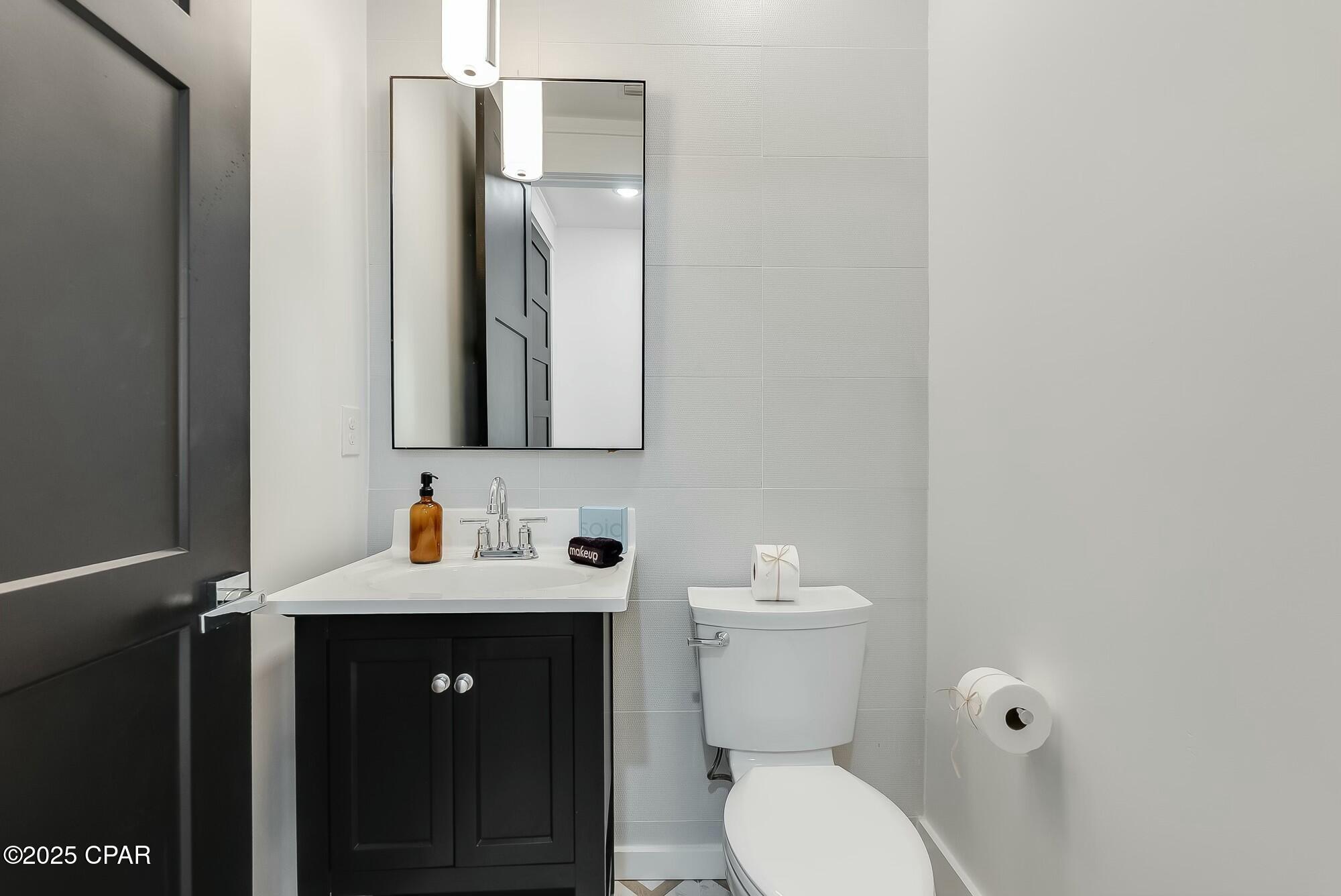 Image 19 For 208 George C Wallace