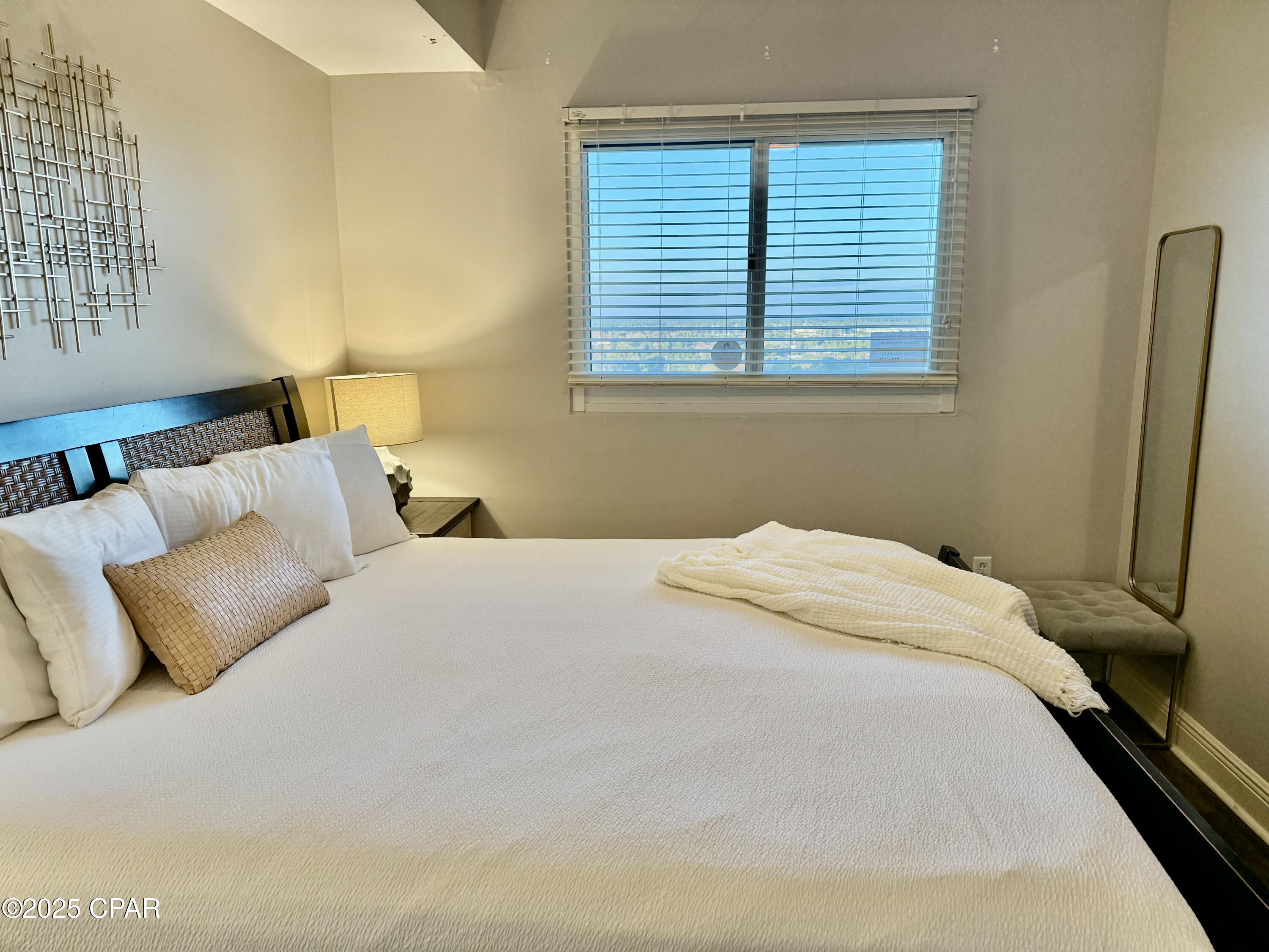 Image 18 For 16701 Front Beach Road 1605