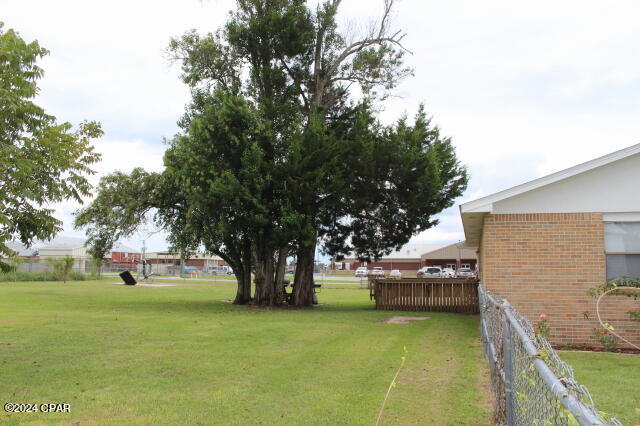 Image 14 For 25676 Evans Street