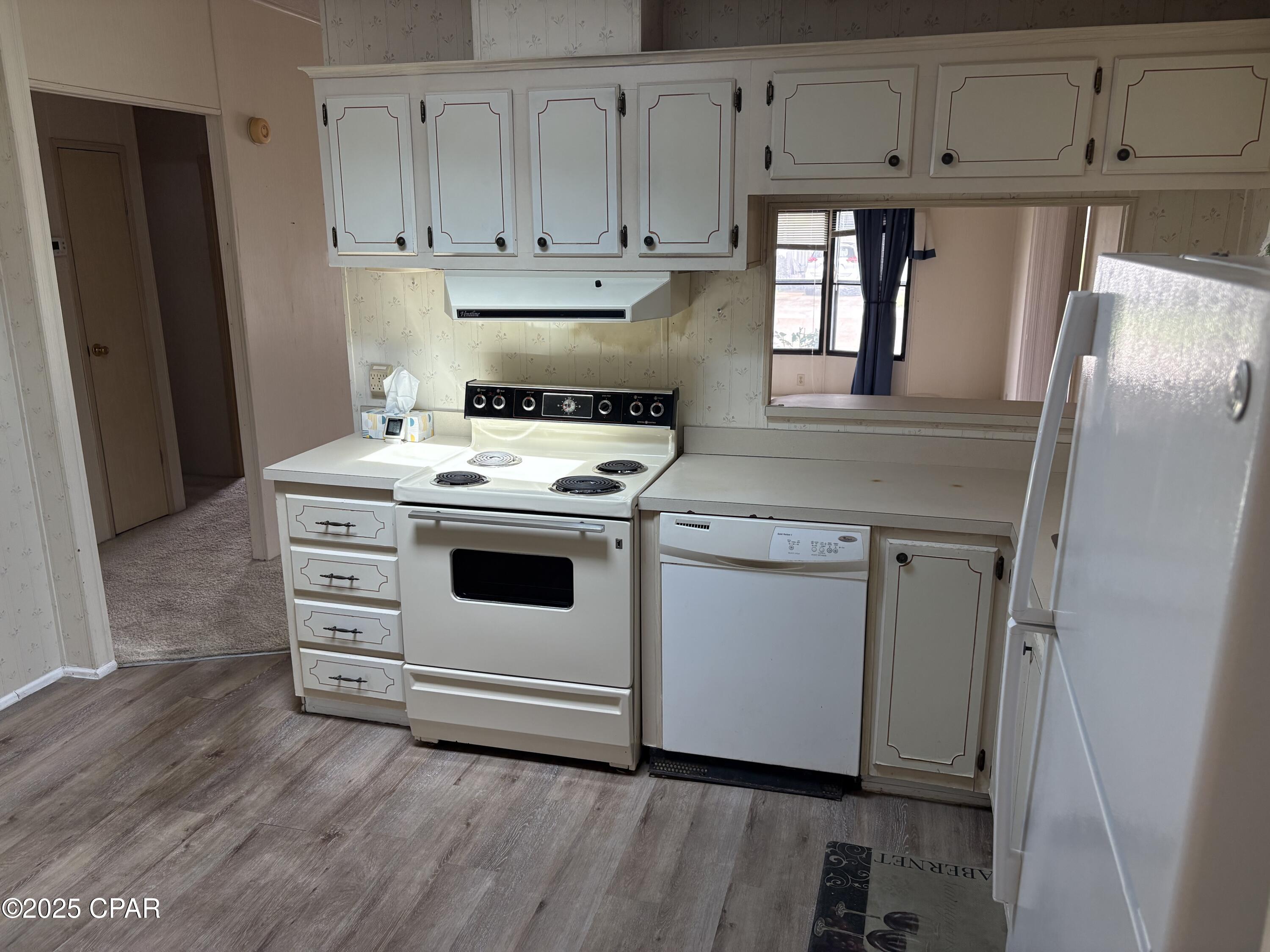 Image 5 For 1624 Acre Circle