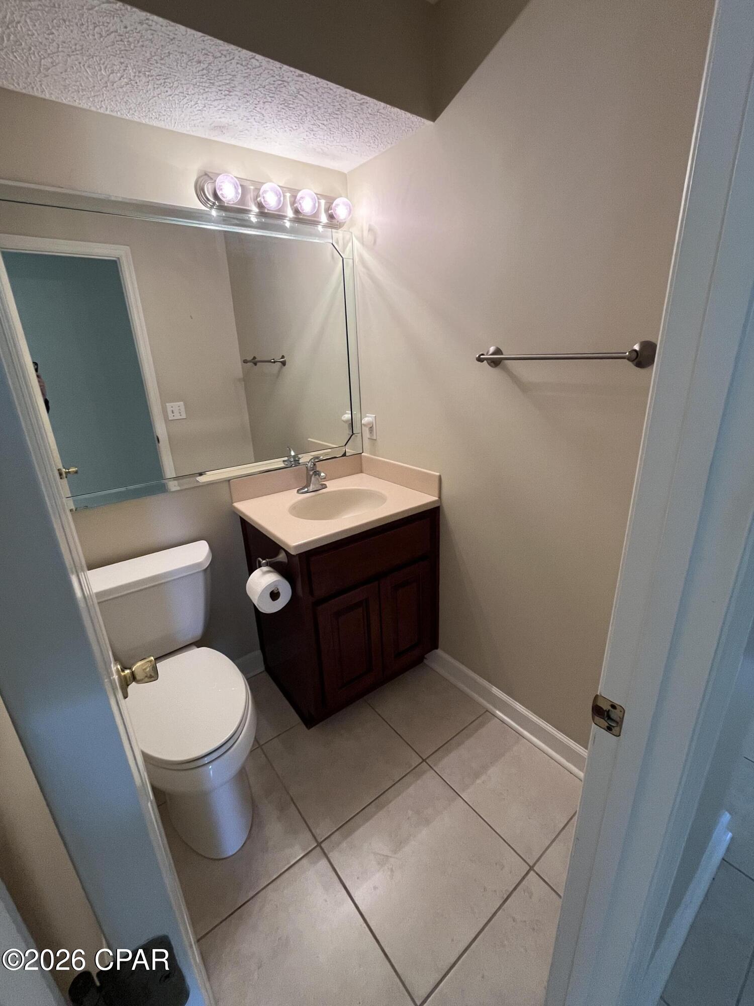 Image 23 For 3209 Country Club Drive