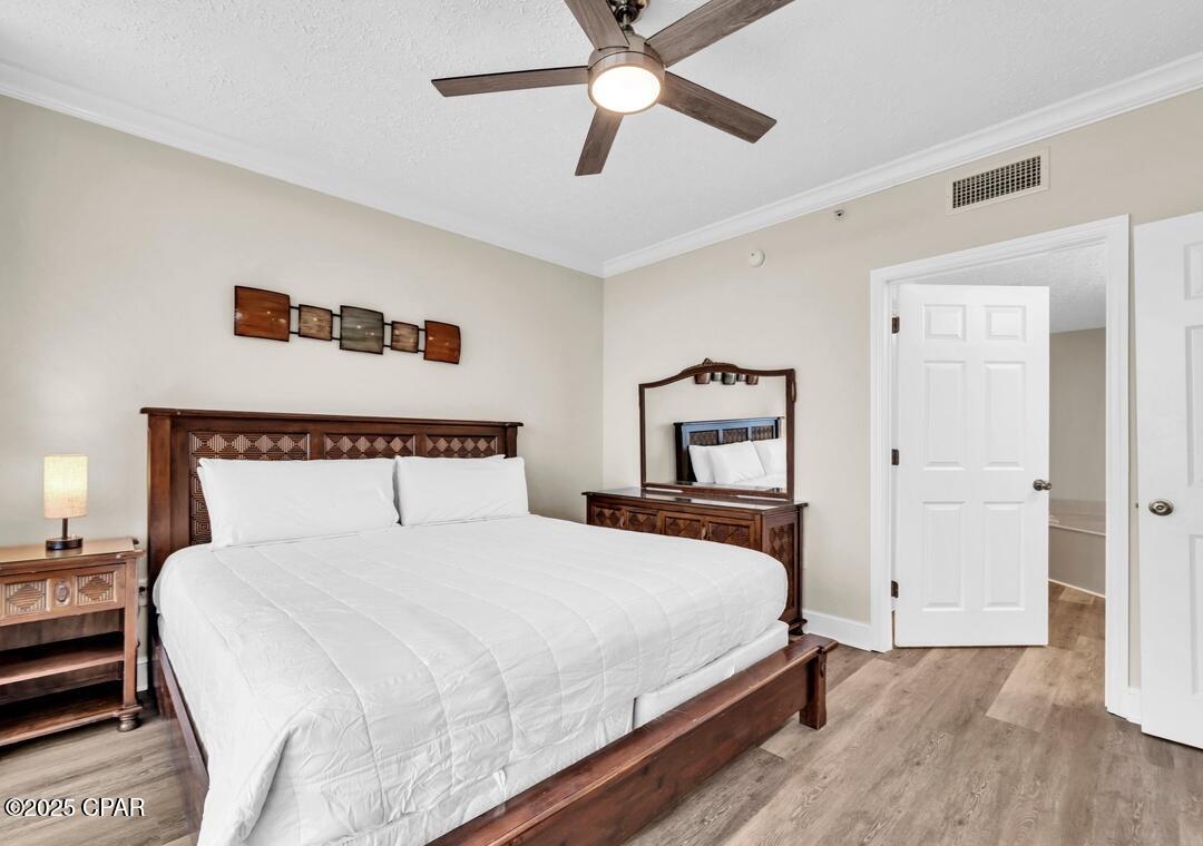 Image 14 For 10901 Front Beach Road 2003