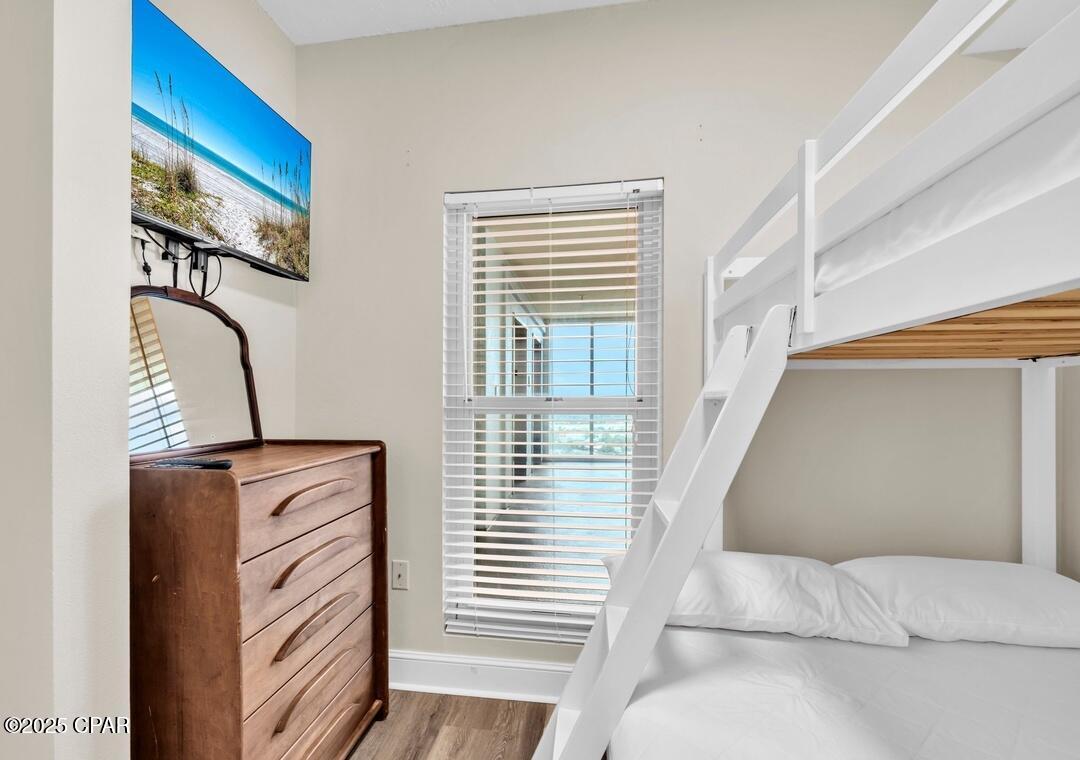 Image 24 For 10901 Front Beach Road 2003