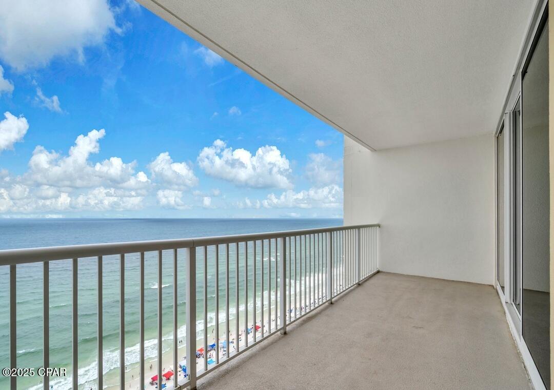 Image 27 For 10901 Front Beach Road 2003