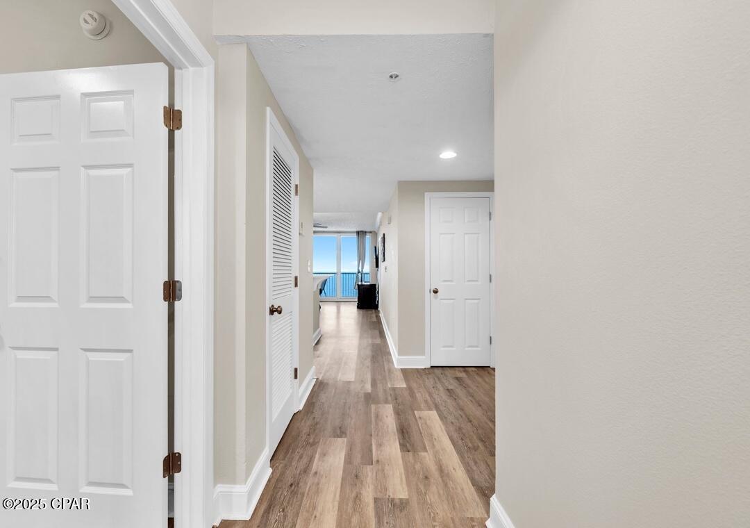 Image 3 For 10901 Front Beach Road 2003