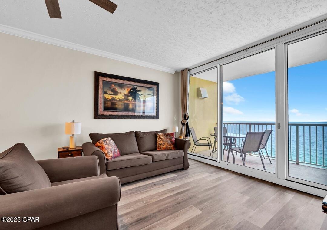 Image 4 For 10901 Front Beach Road 2003