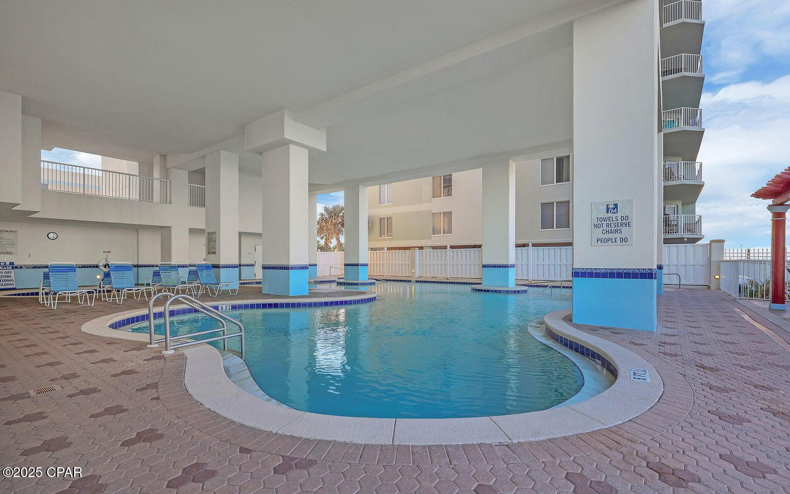 Image 42 For 10901 Front Beach Road 2003